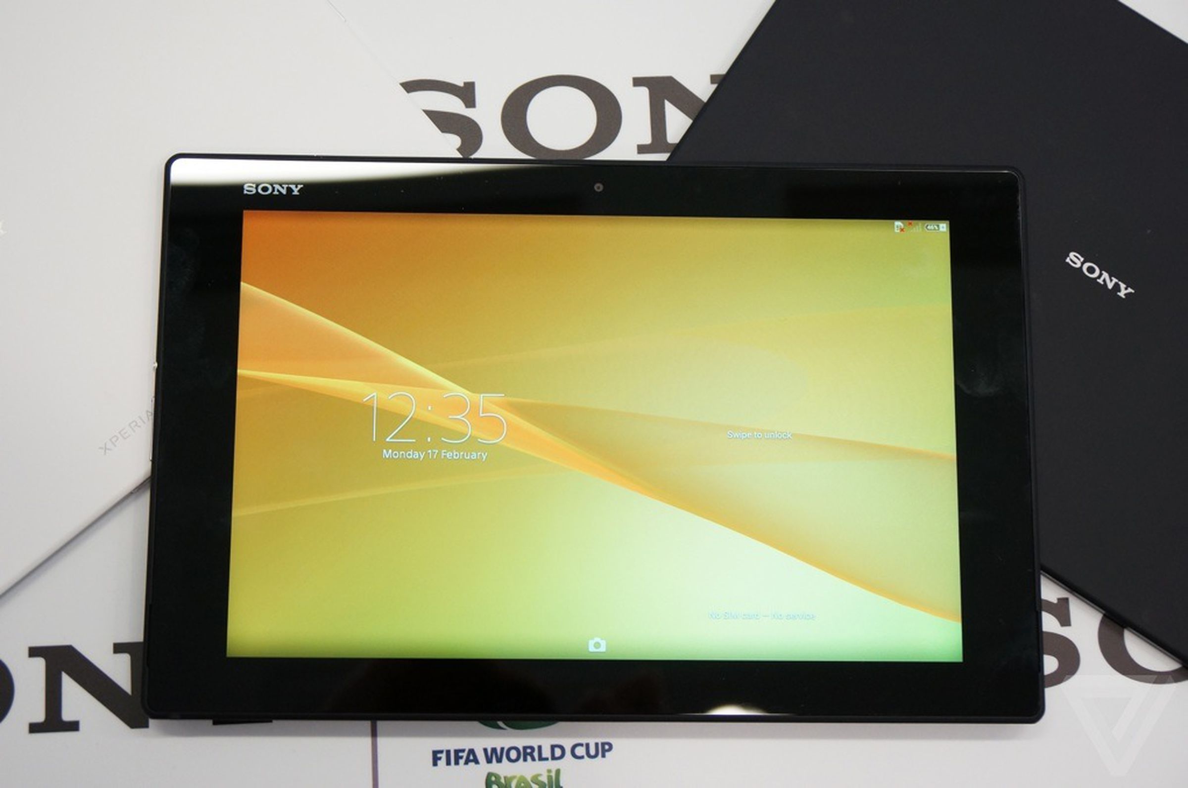 Sony Xperia Z2 Tablet hands-on photos