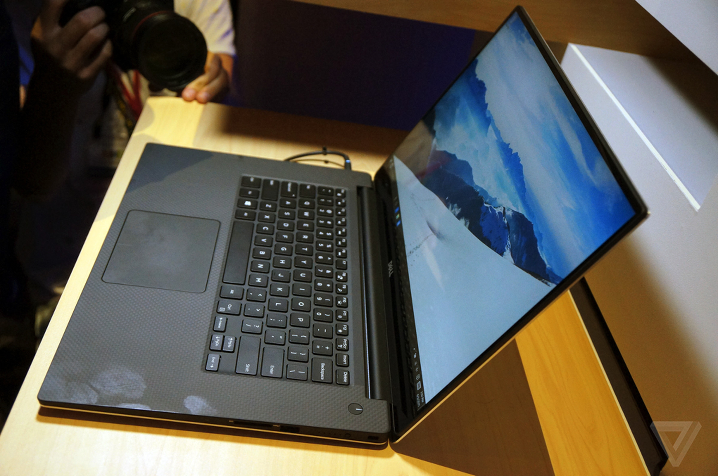 Dell XPS 15 with Infinity Display at Computex 2015