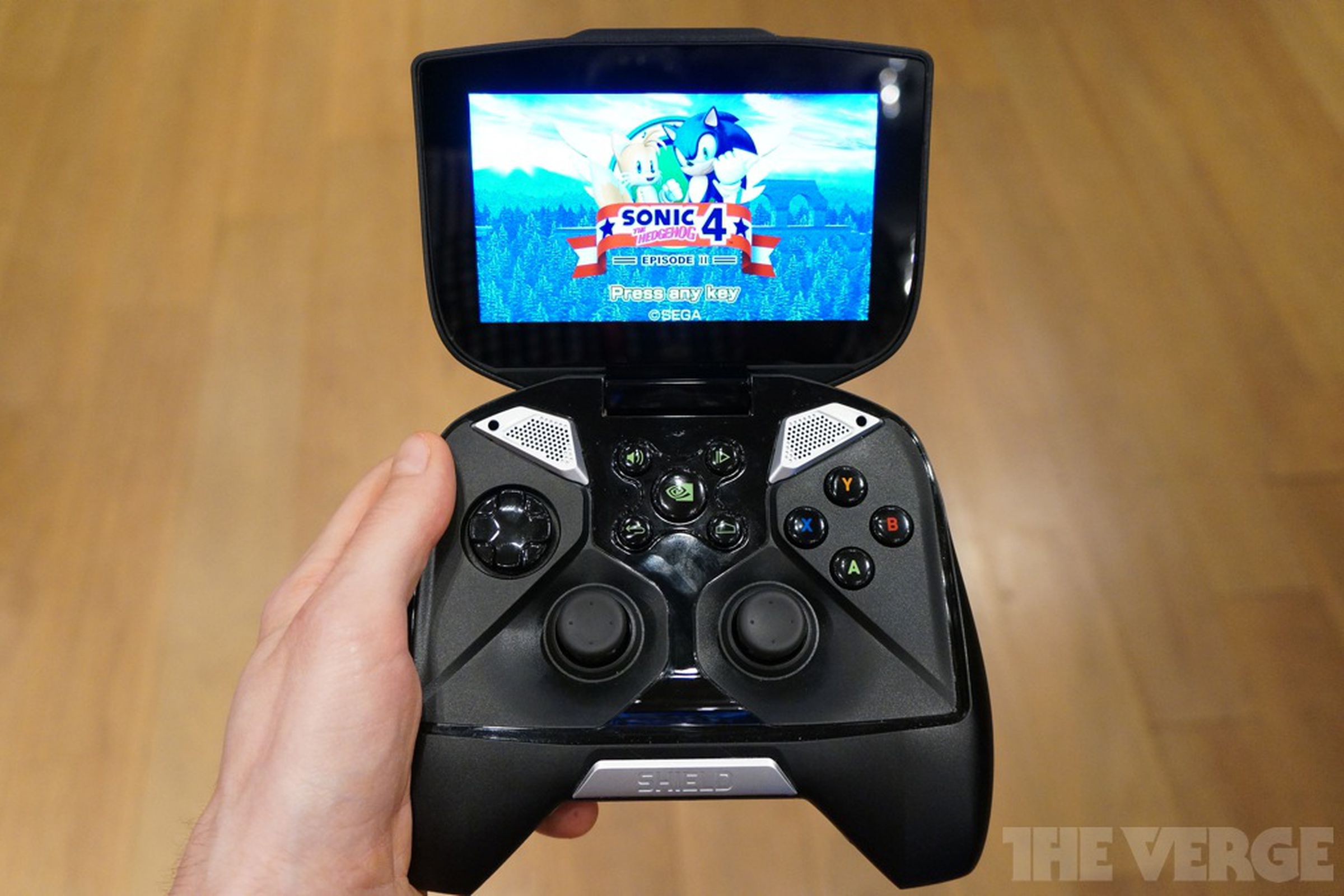 Gallery Photo: Nvidia Shield first production unit (hands-on)