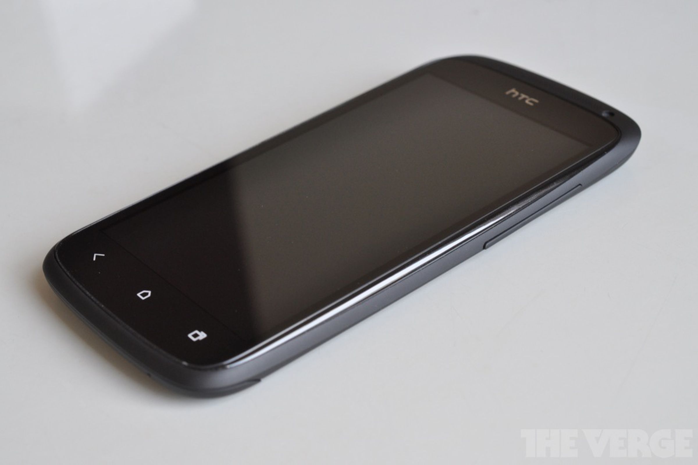 Gallery Photo: HTC One S review gallery