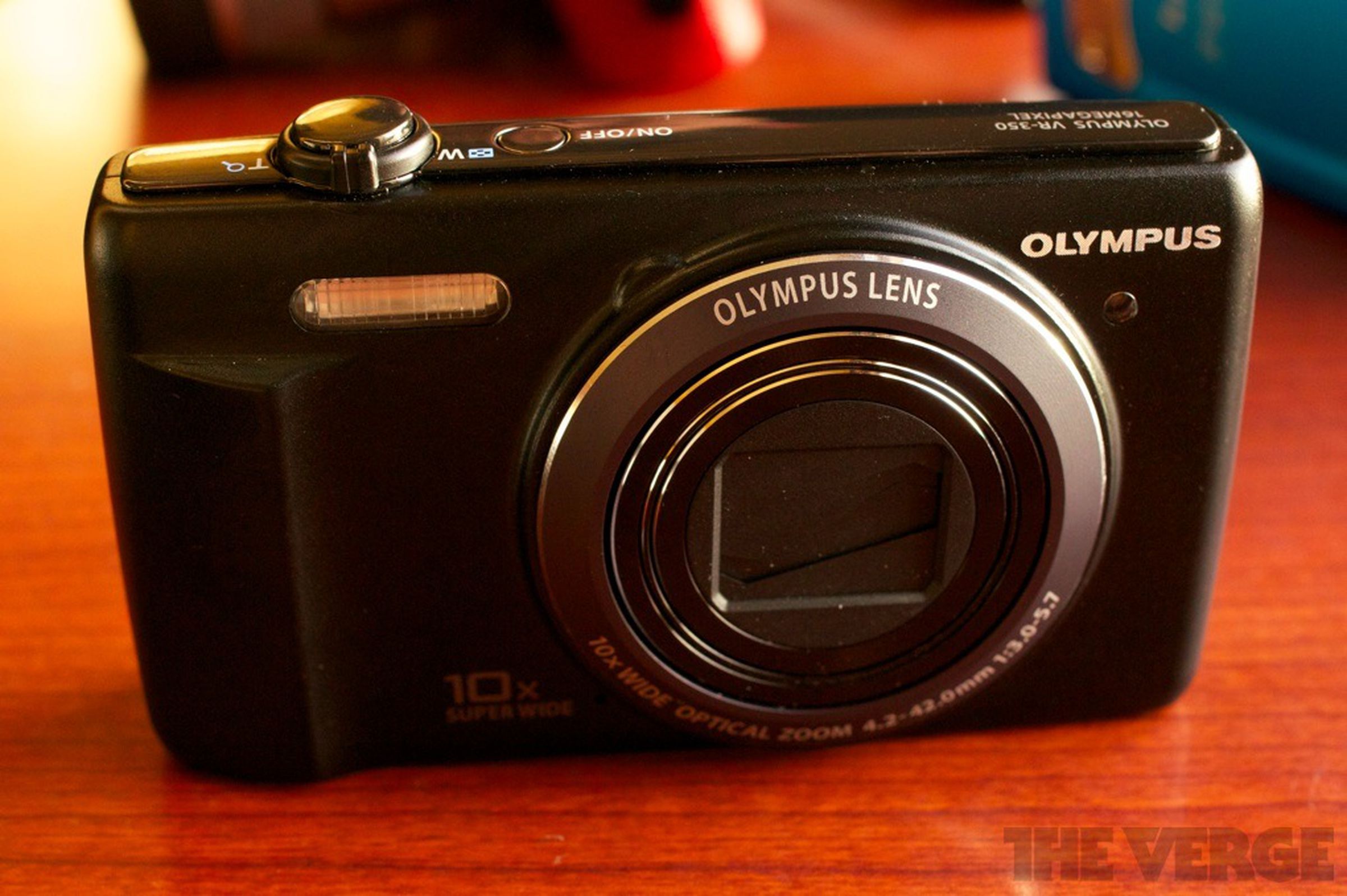 Olympus CES point-and-shoot lineup