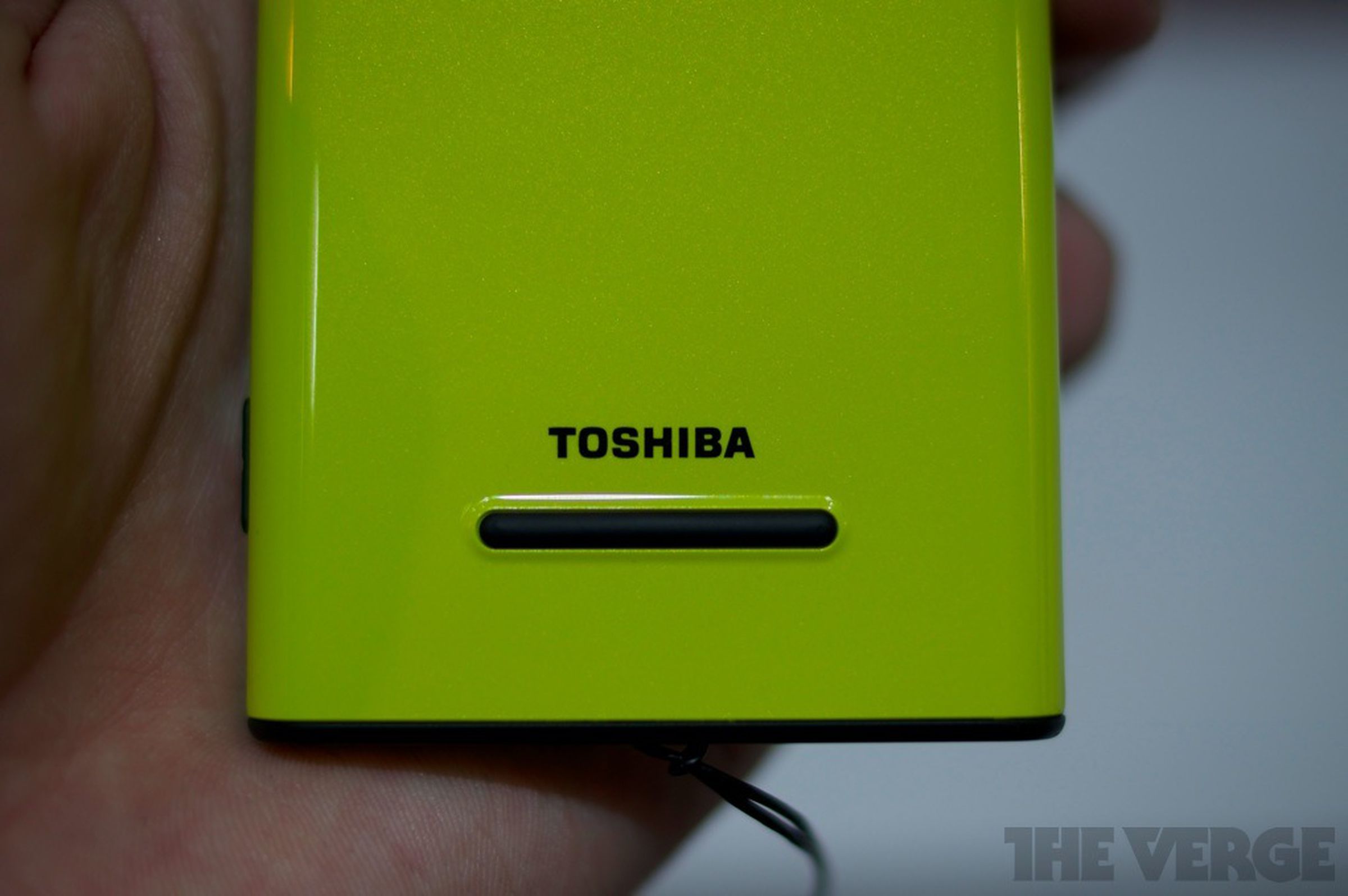 Fujitsu Toshiba IS12t Windows Phone