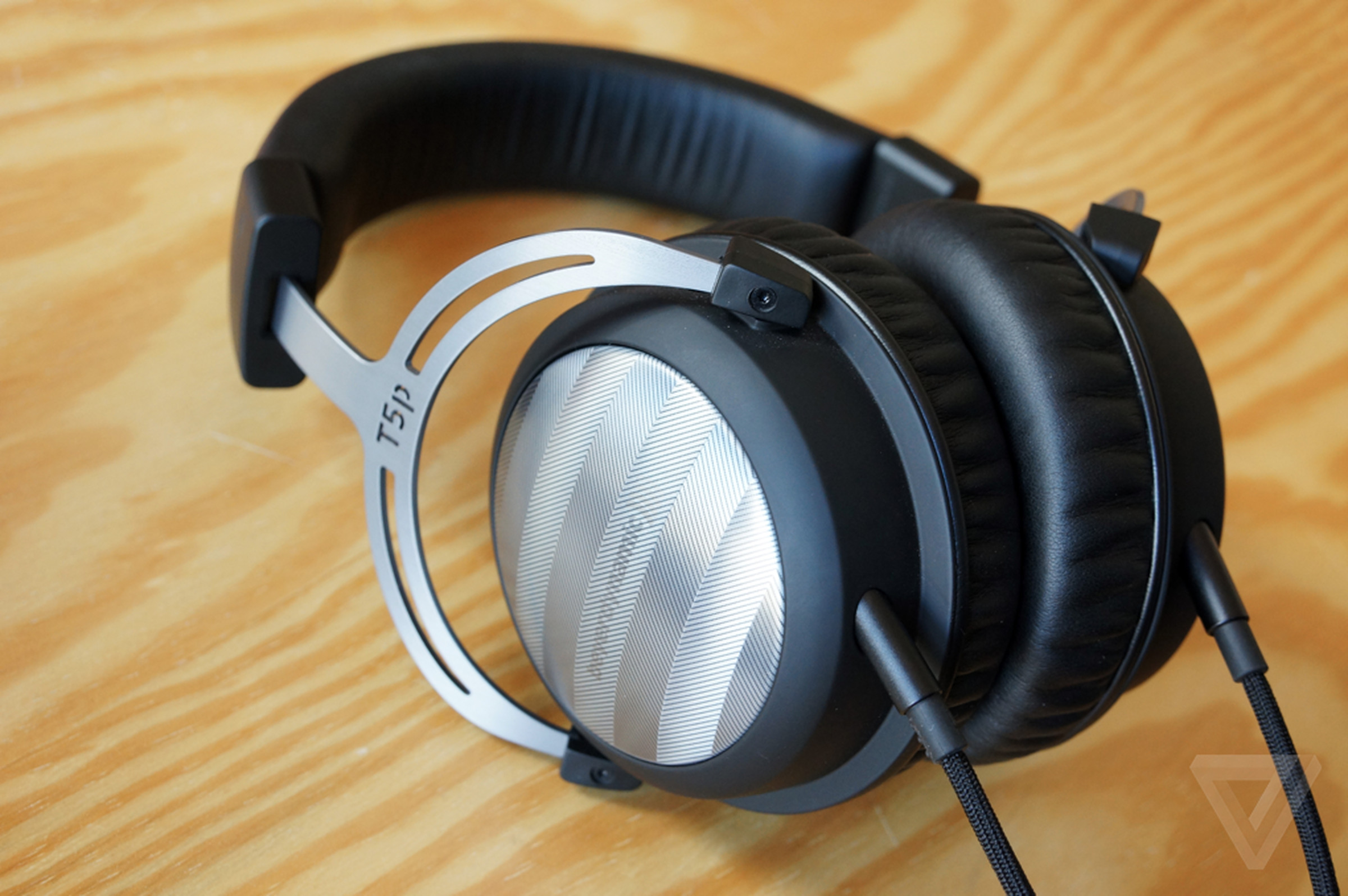 Beyerdynamic T5p.2 headphones gallery