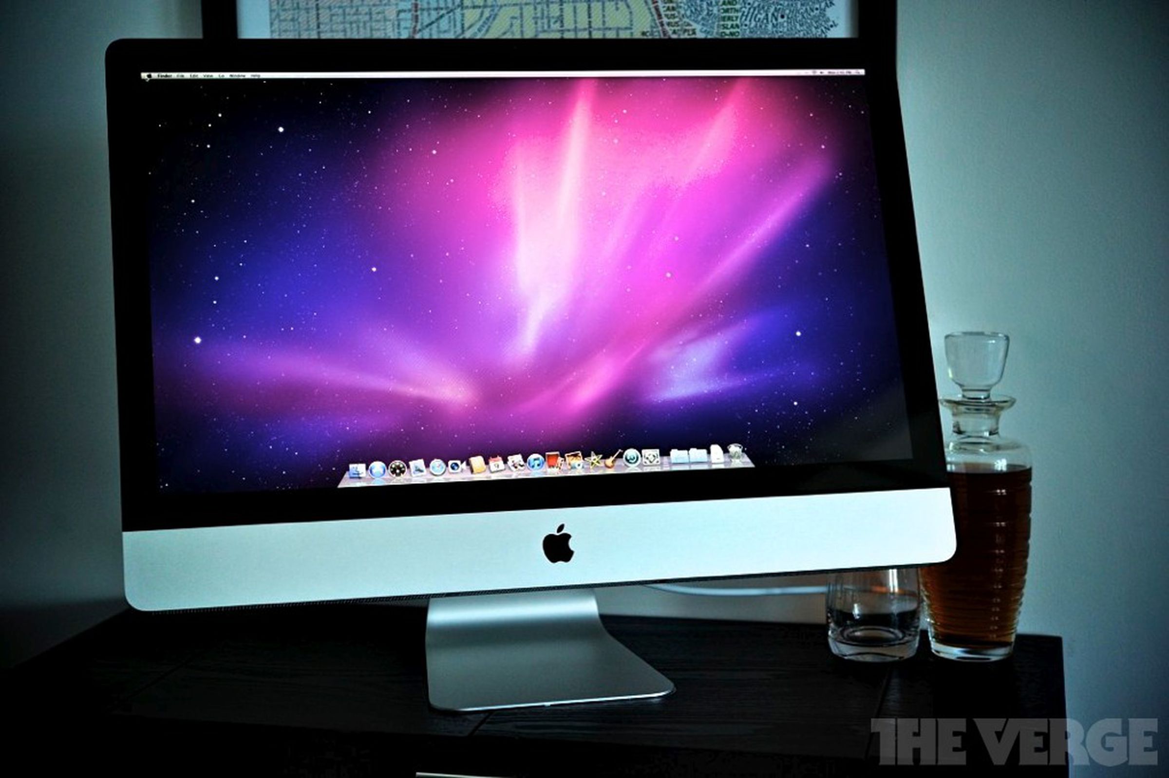 There’s four notebook-sized RAM slots accessible under the chin of this aluminum iMac.