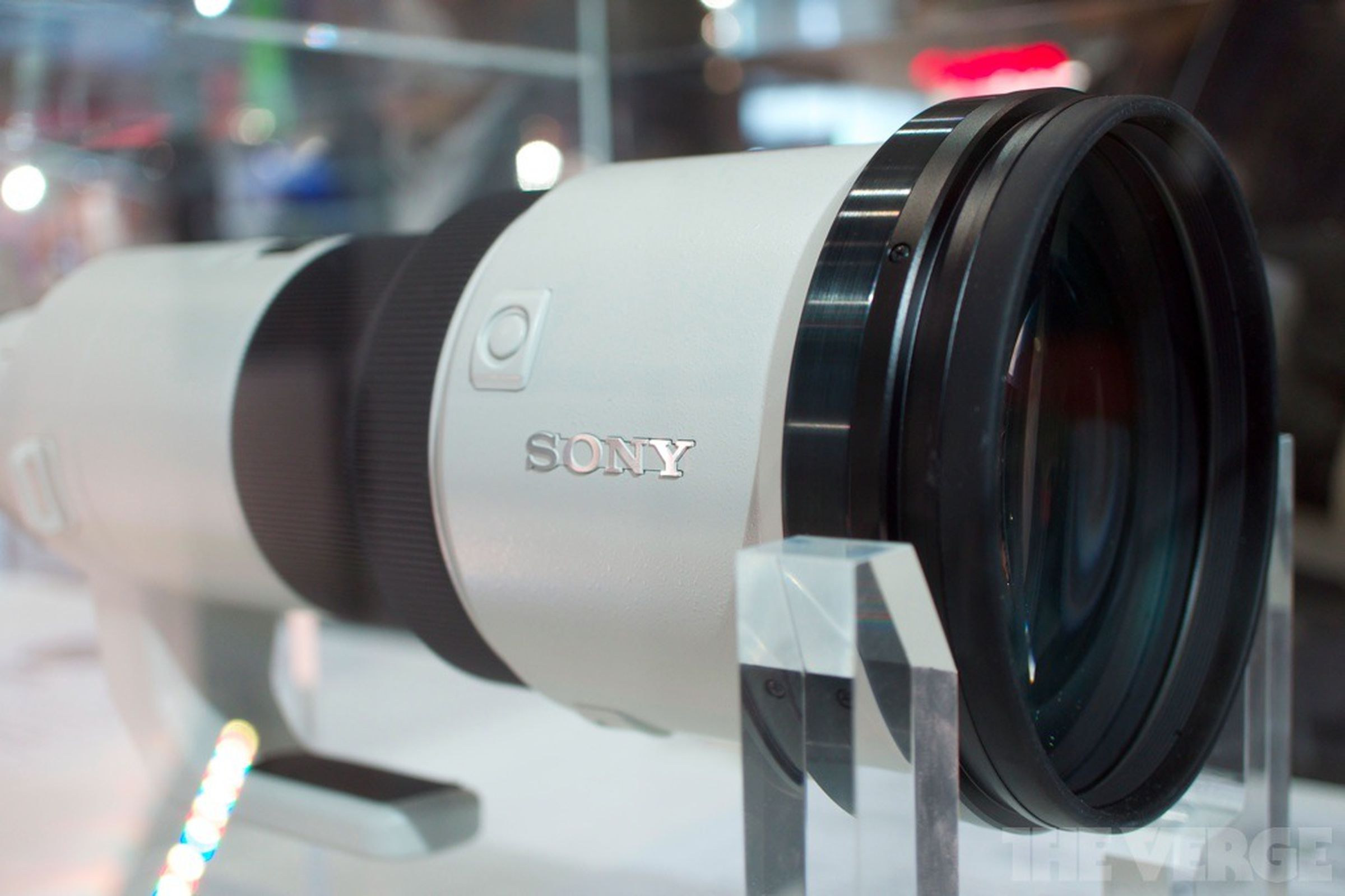 Sony 500mm f/4 G SSM lens hands-on pictures