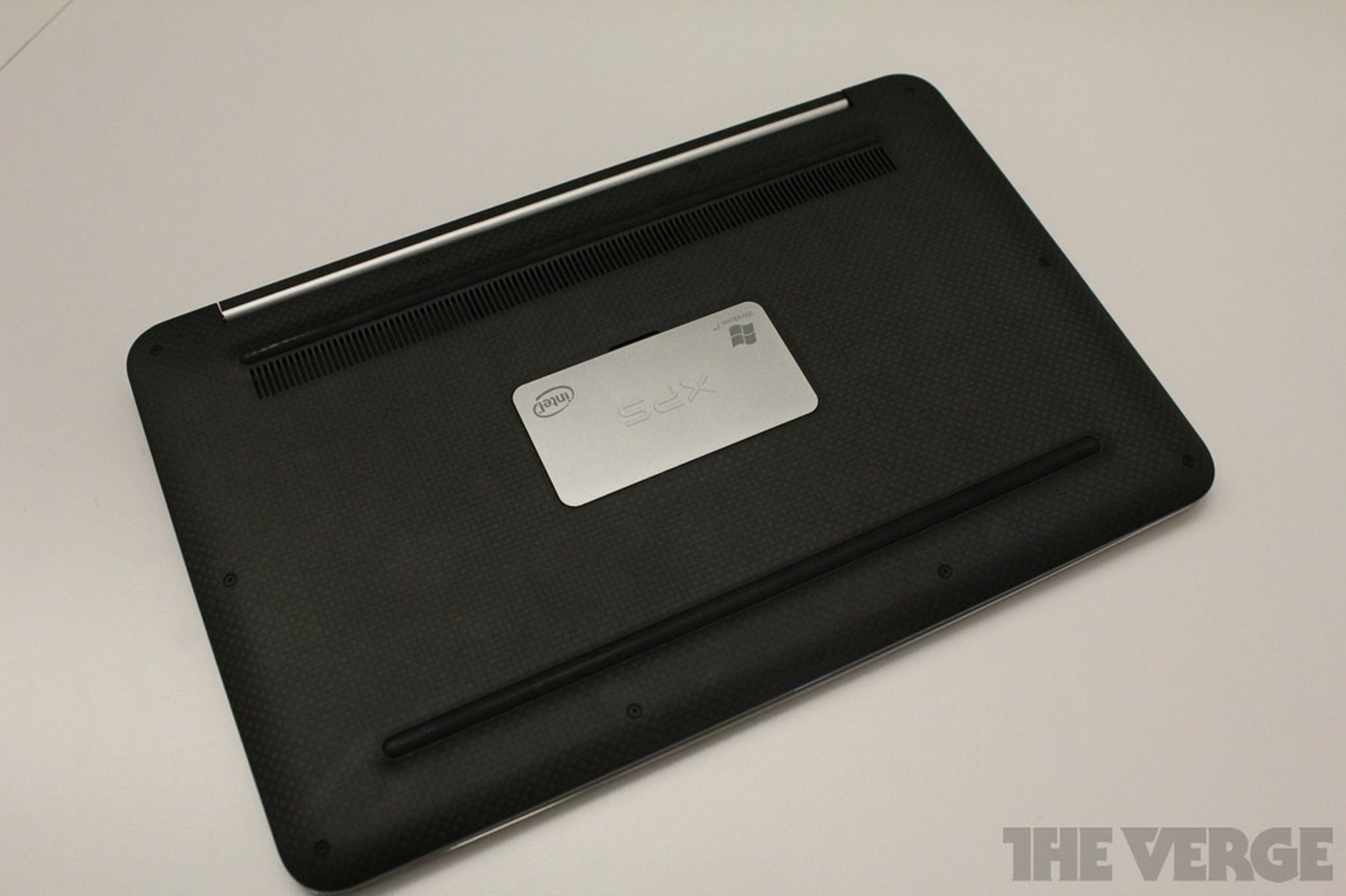 Dell XPS 13 ultrabook hands-on pictures 