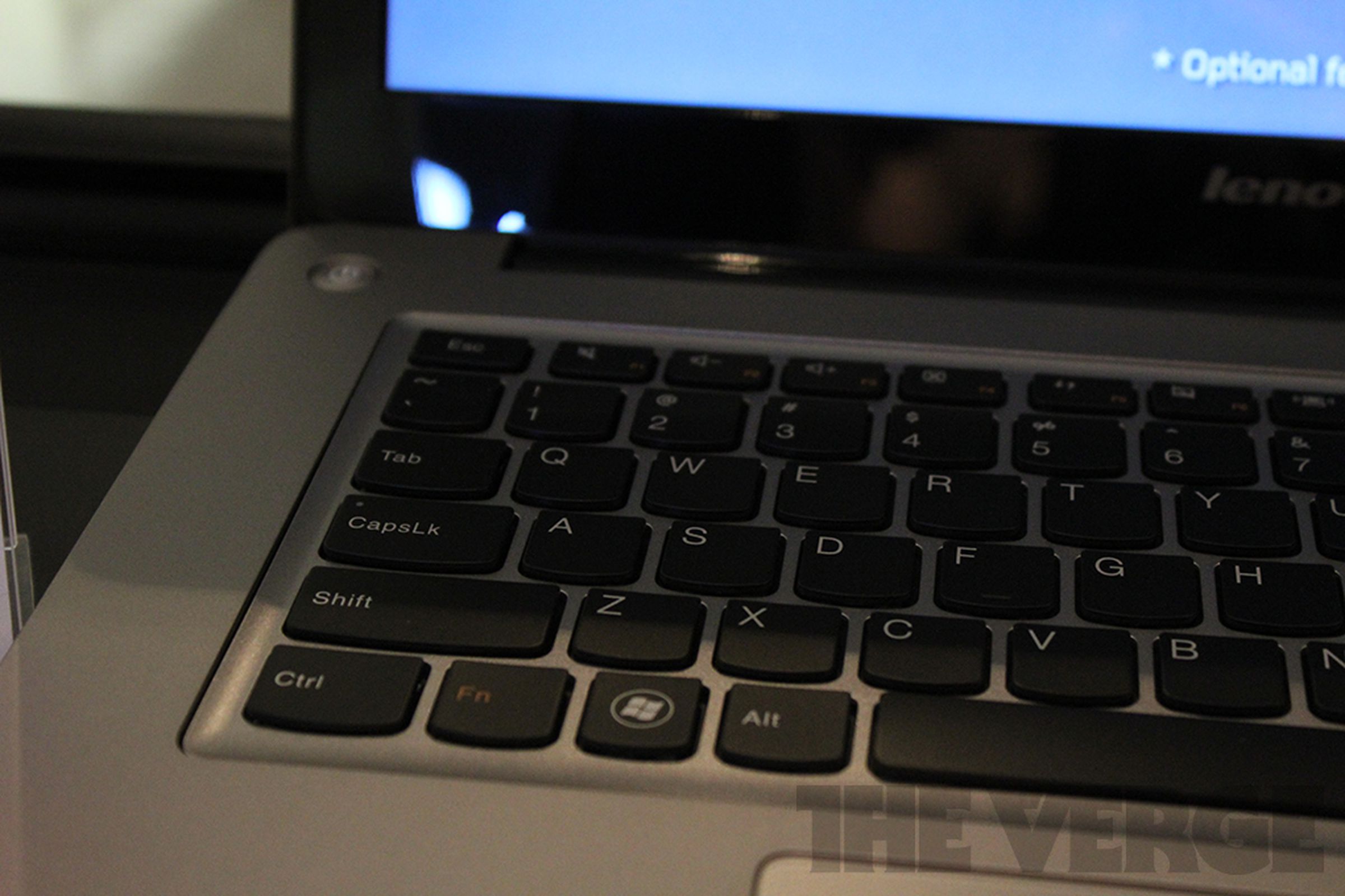 Lenovo IdeaPad U310 / U410 hands-on