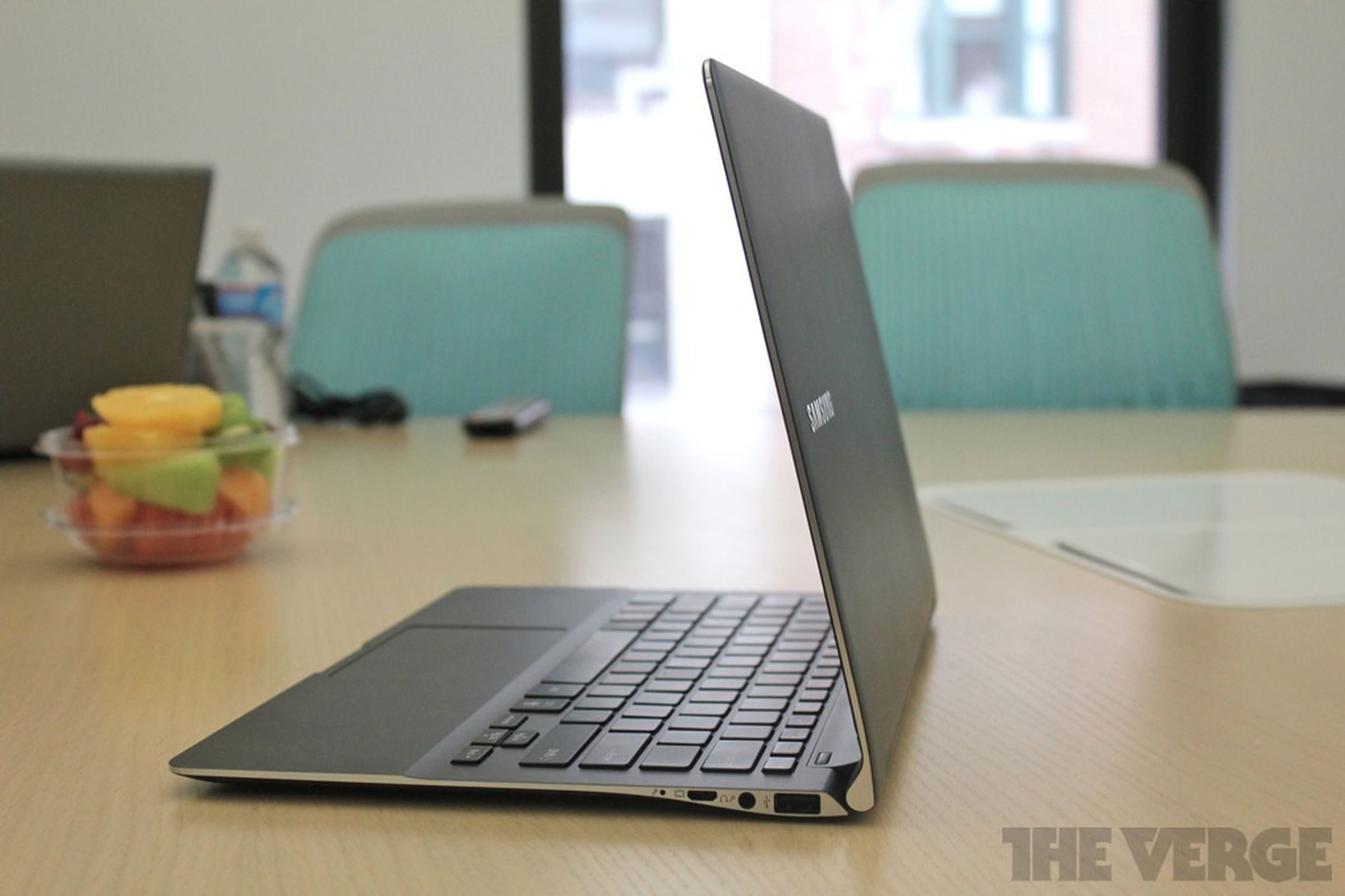 Samsung Series 9 hands-on pictures 
