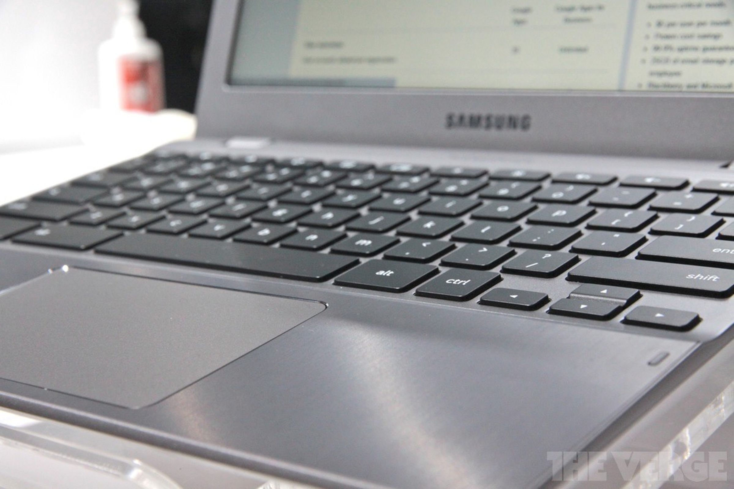 Samsung new Series 5 Chromebook hands-on photos