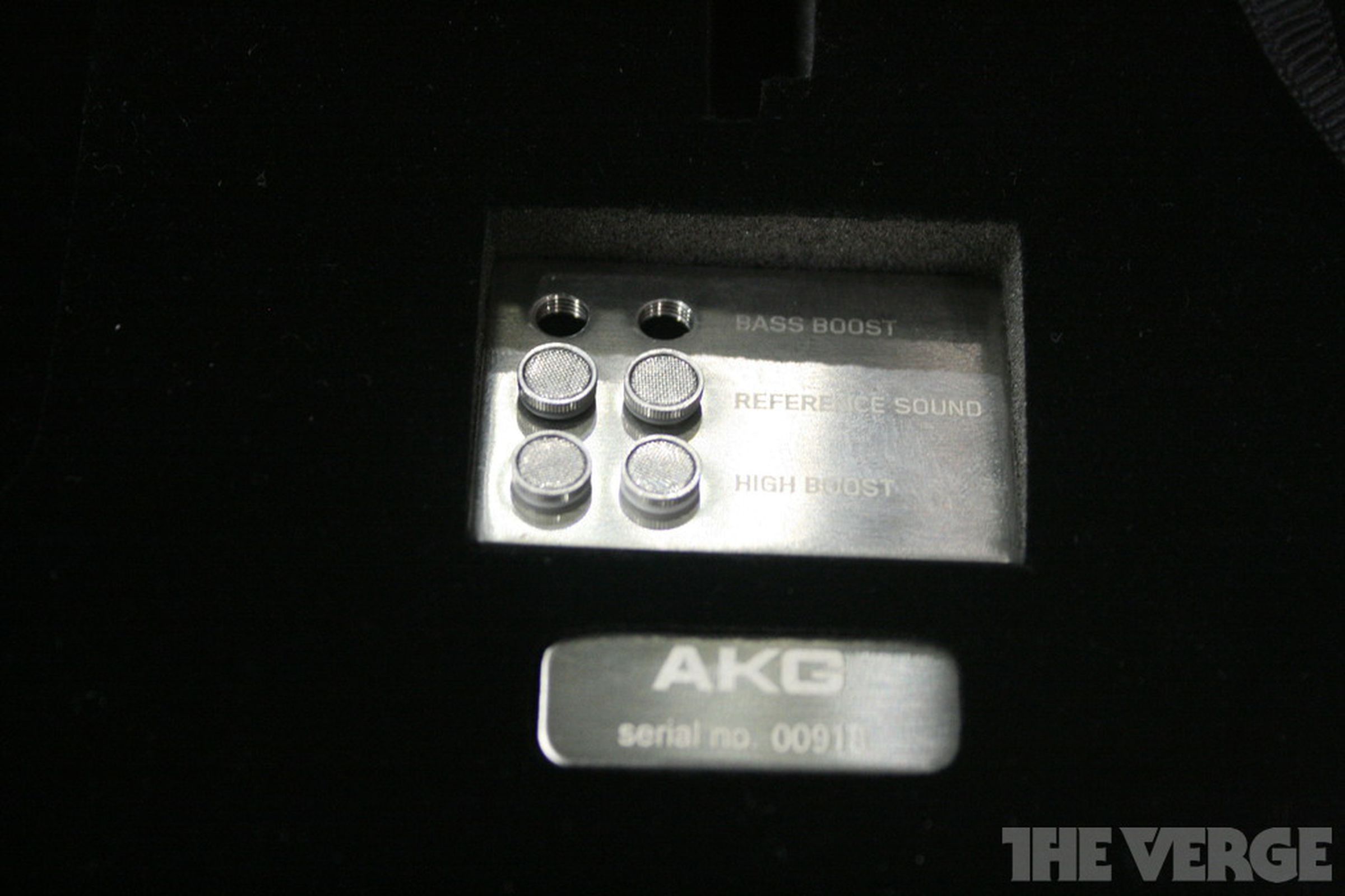 AKG K3003 canalphones hands-on pictures