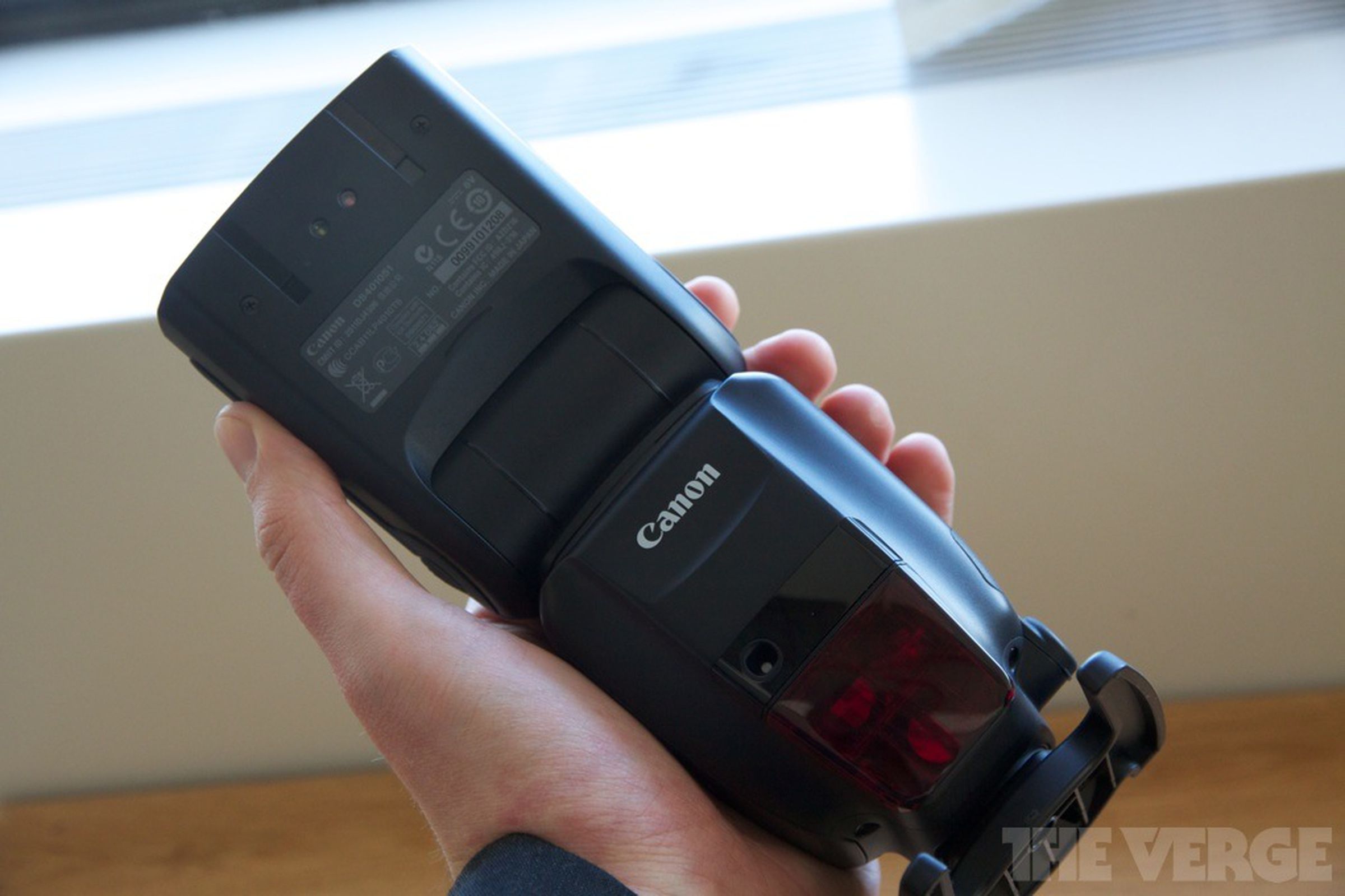 Canon's new accessories (hands-on photos)