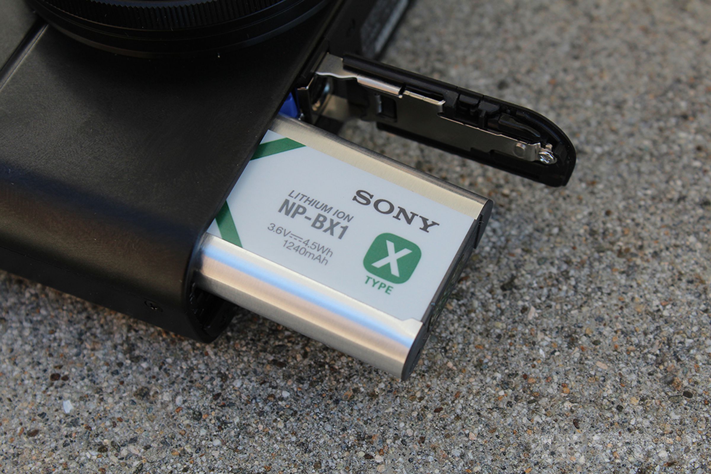 Sony Cyber-shot DSC-RX100 hands on pictures 