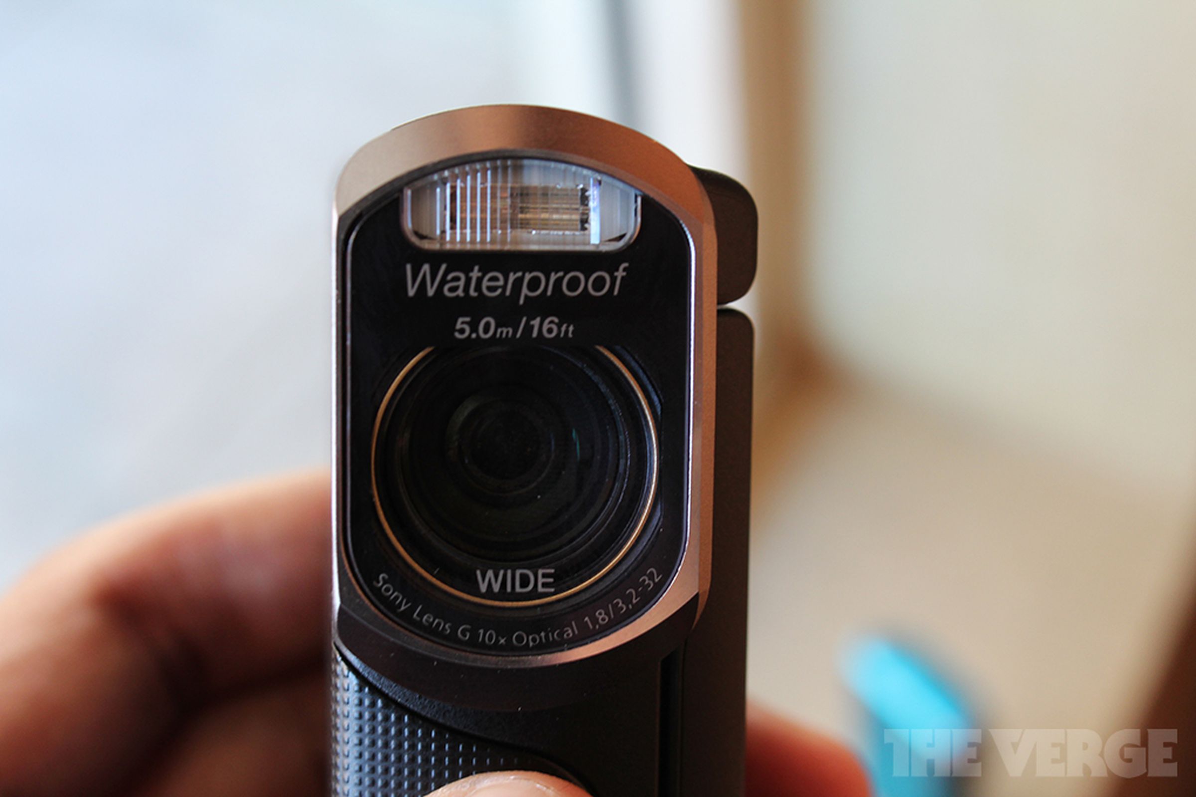Sony Handycam HDR-GW77V hands on pictures