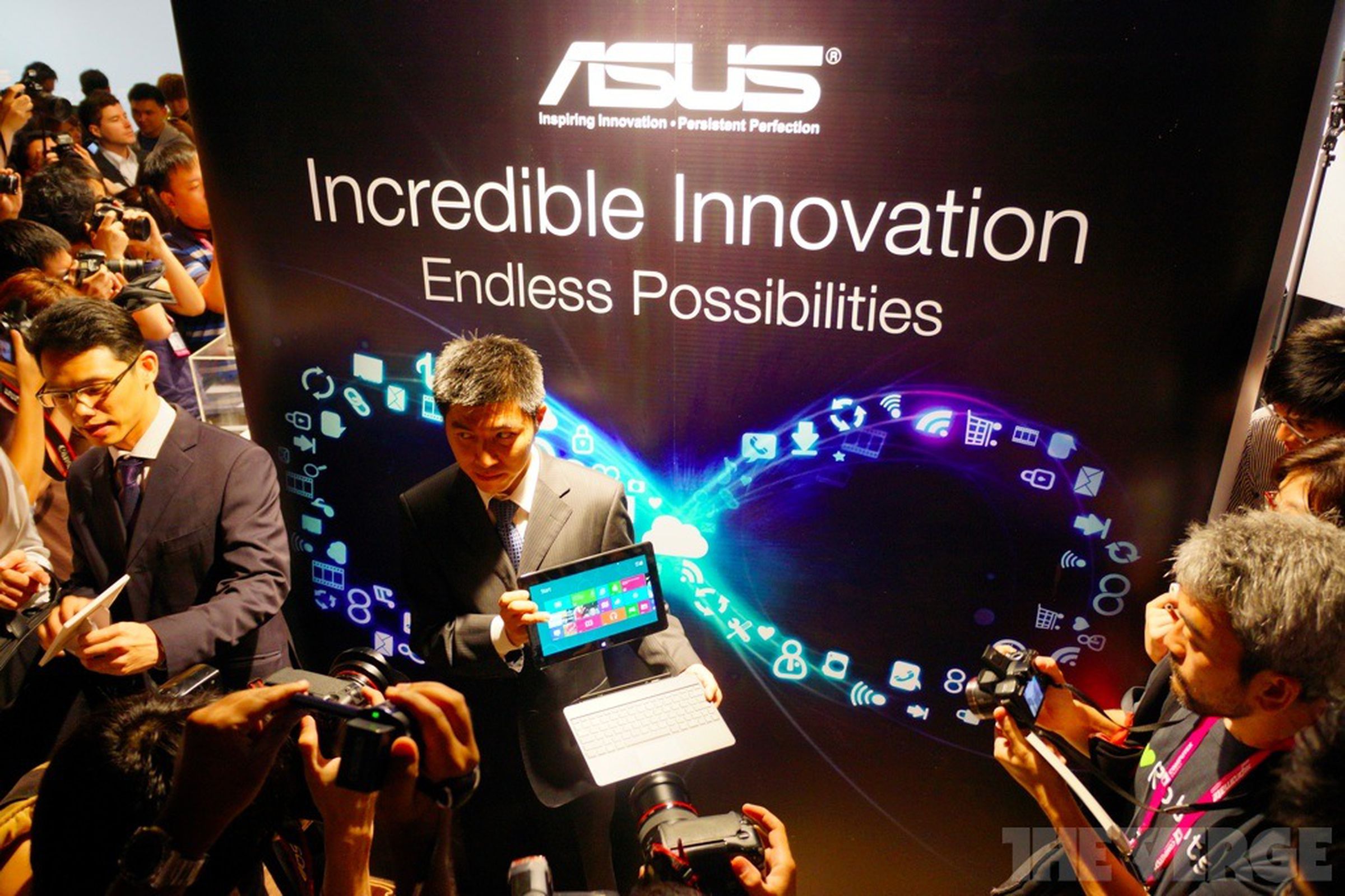 Asus Tablet 600 pictures