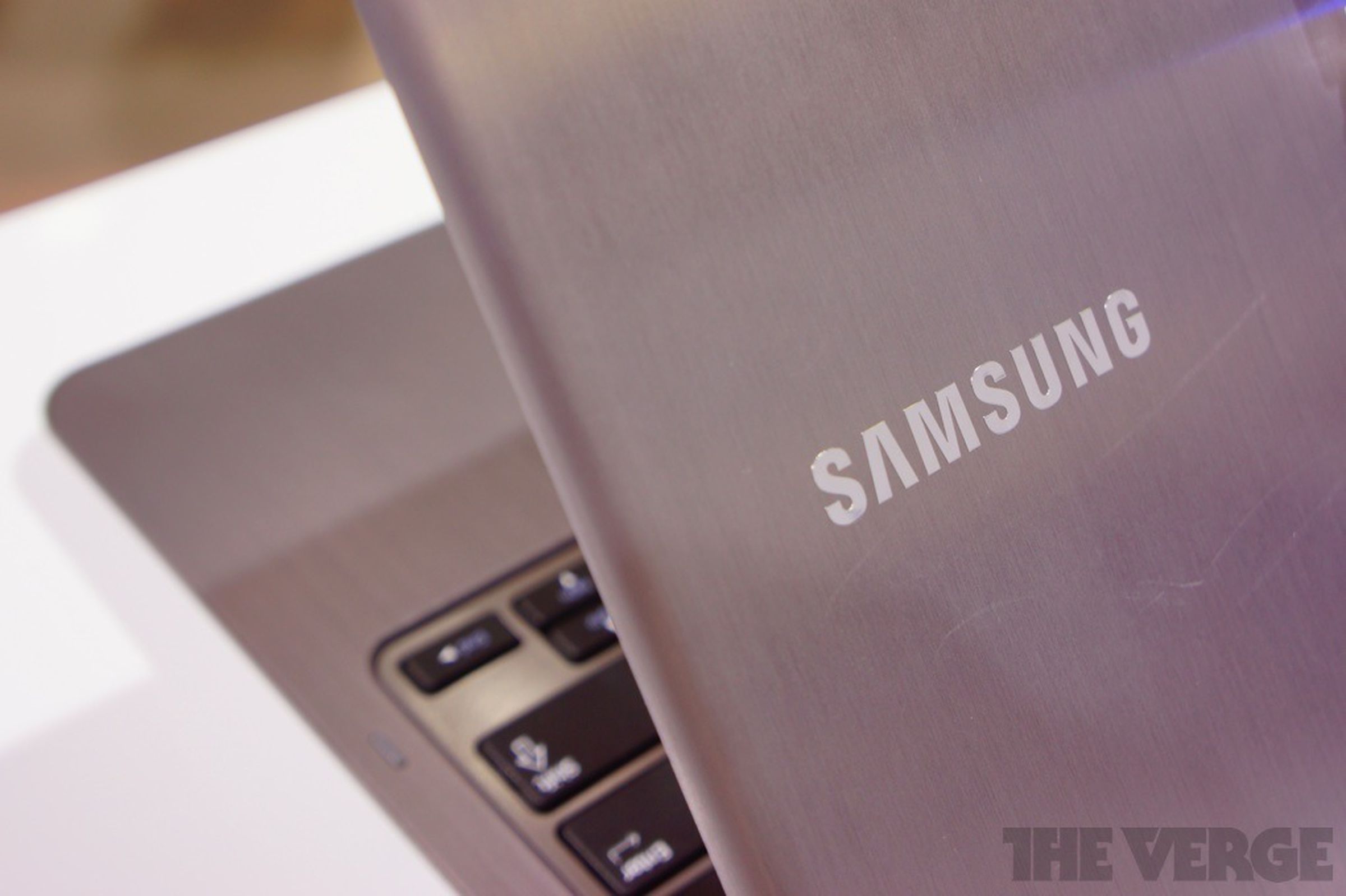Samsung Series 5 Ultra Touch hands-on photos