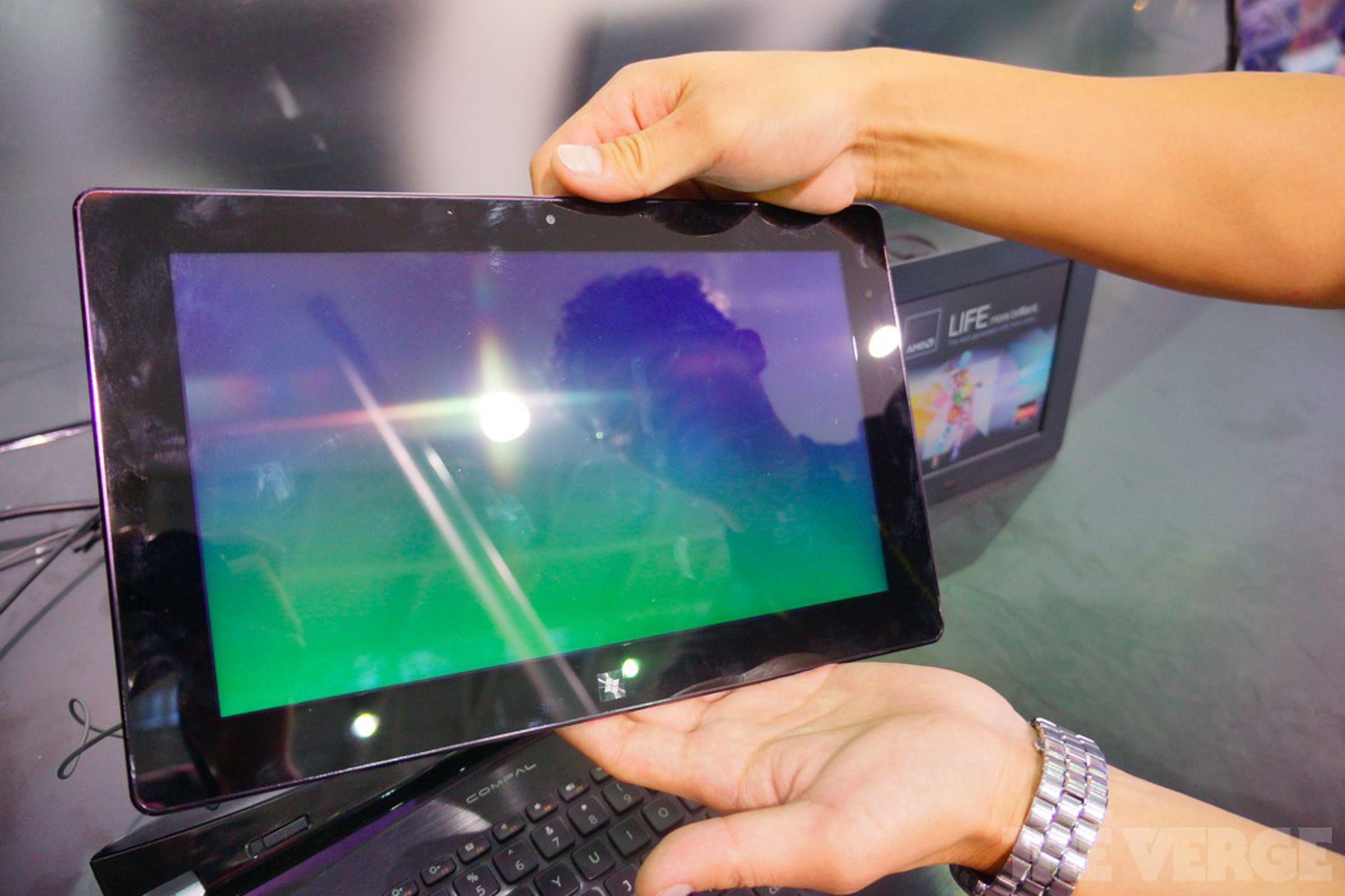 Compal AMD Windows 8 hybrid tablet hands-on photos