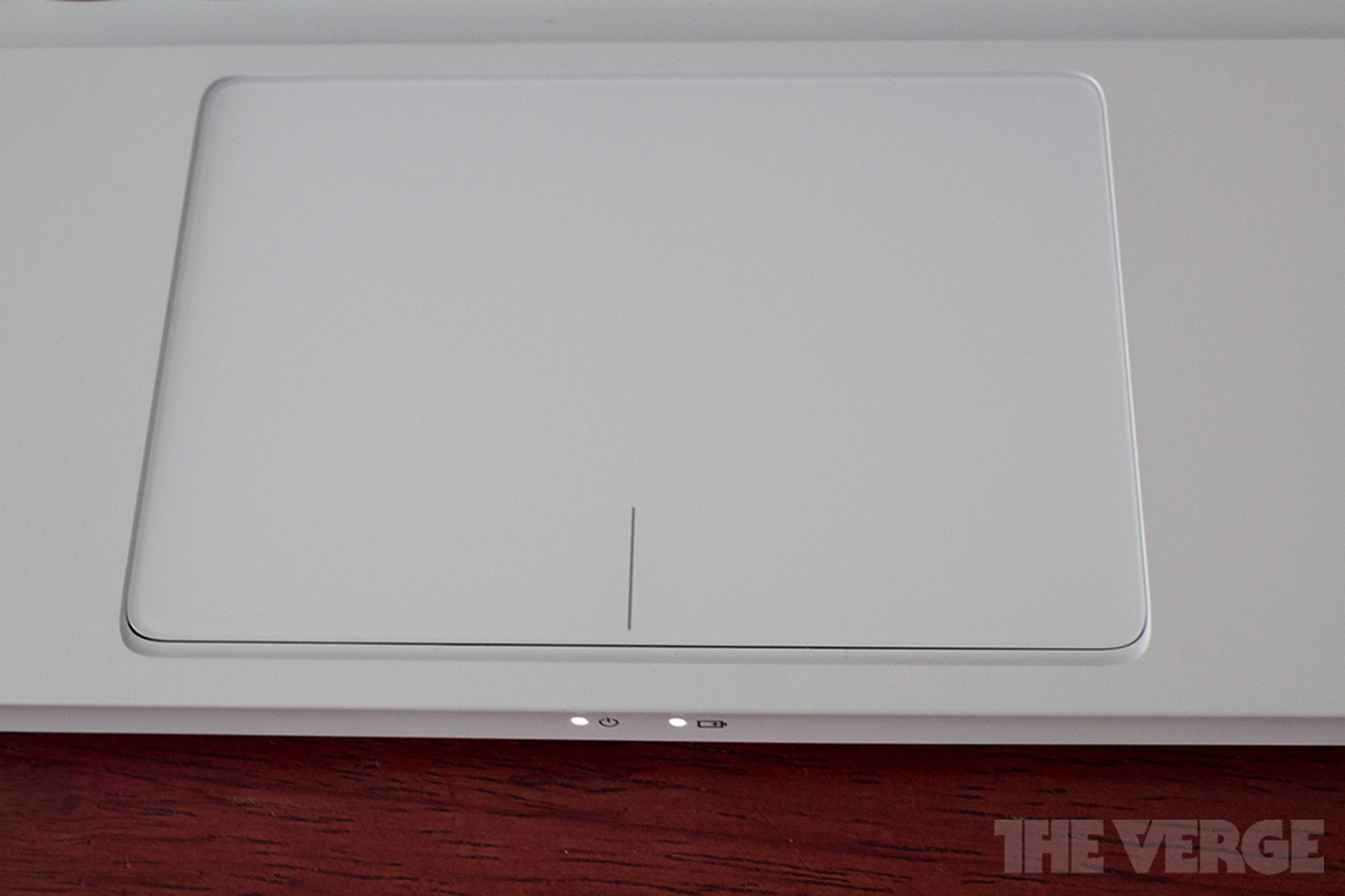 Lenovo IdeaPad U310 review pictures