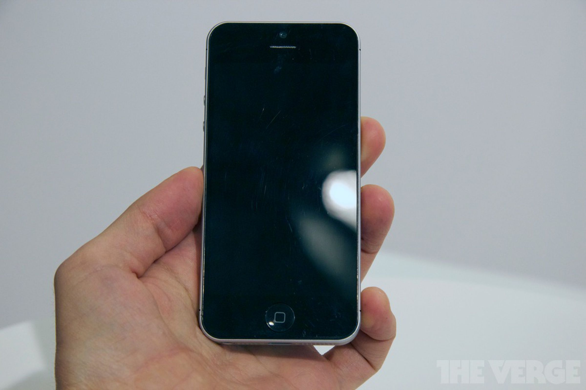 iPhone 5 mockup at IFA 2012