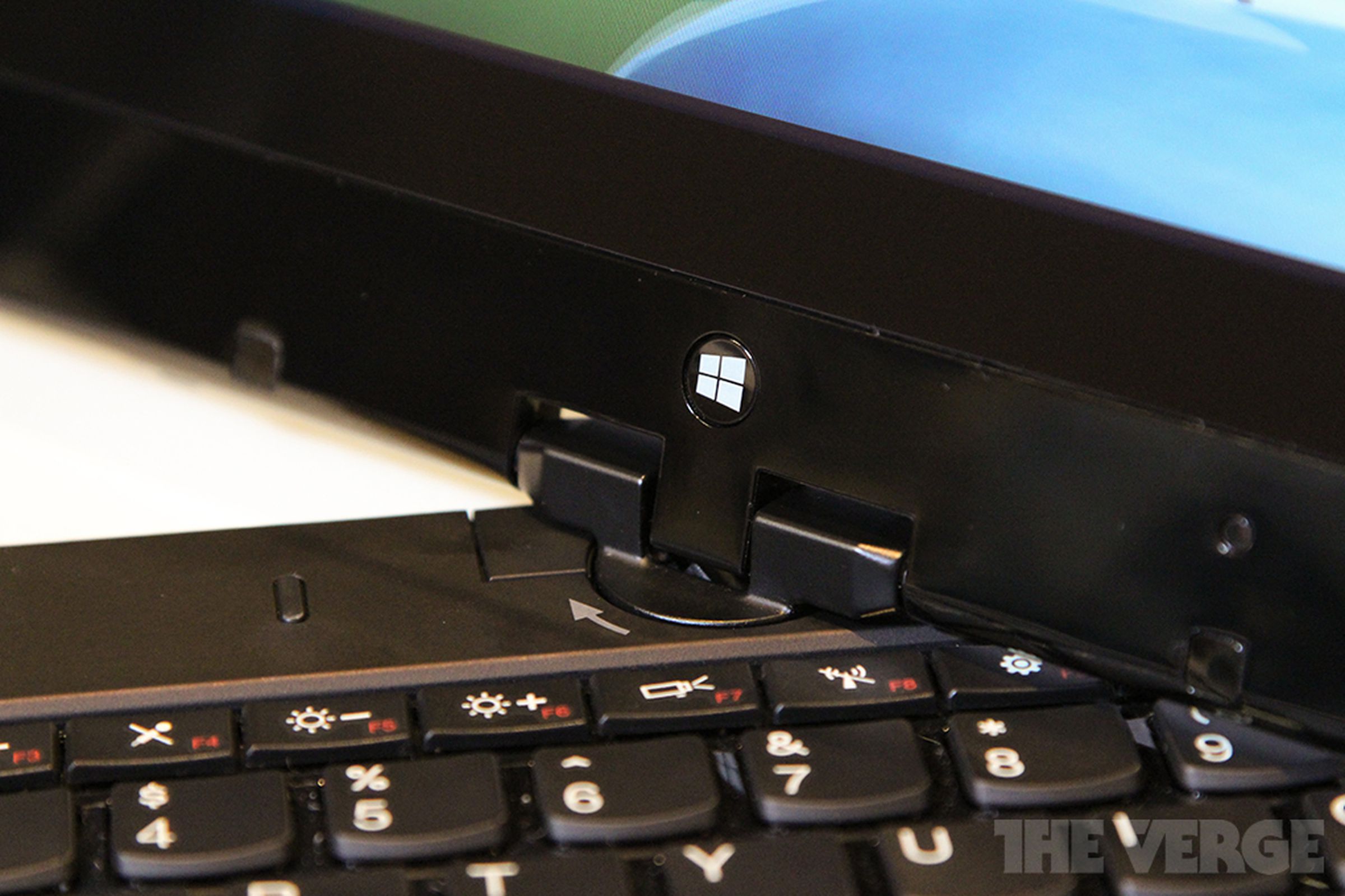 Lenovo ThinkPad Twist hands-on pictures