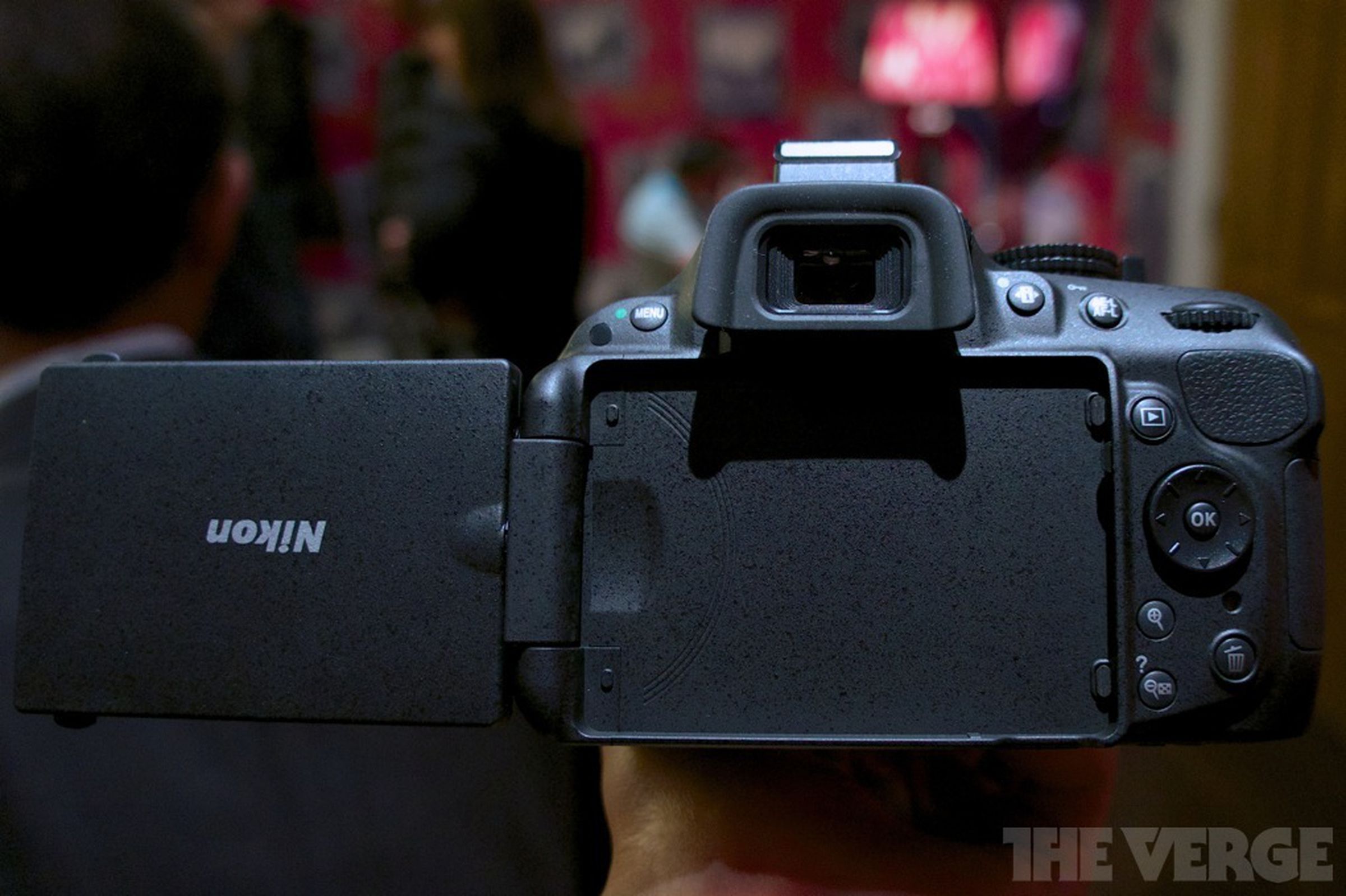 Nikon D5200 hands-on photos