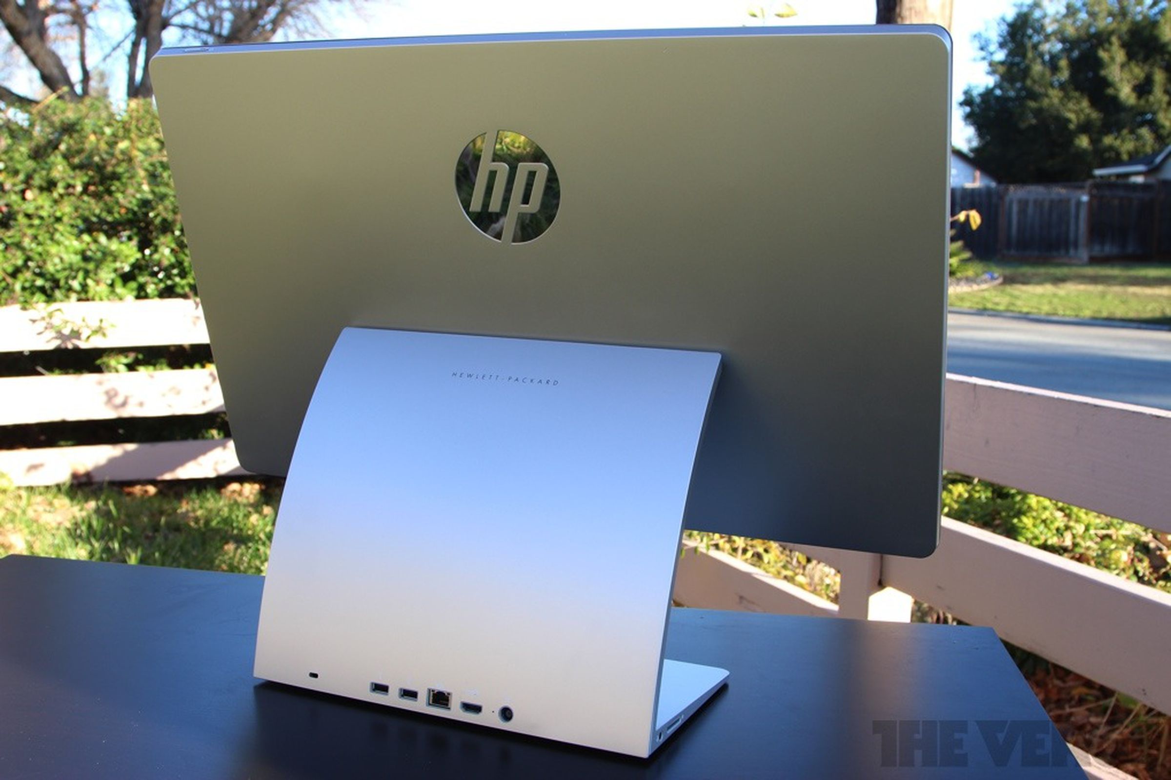 HP Spectre One pictures