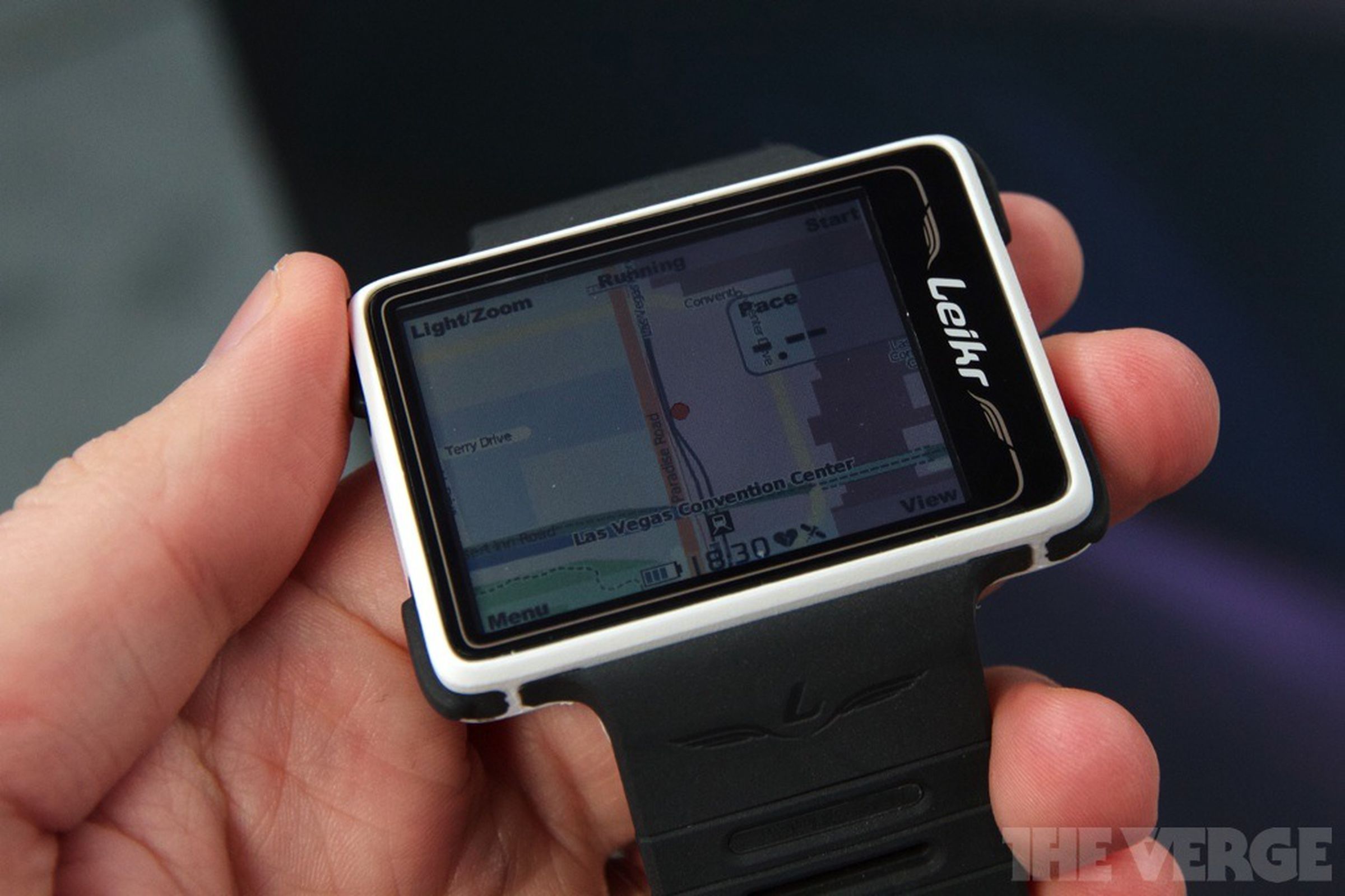 Leikr GPS sports watch hands-on photos