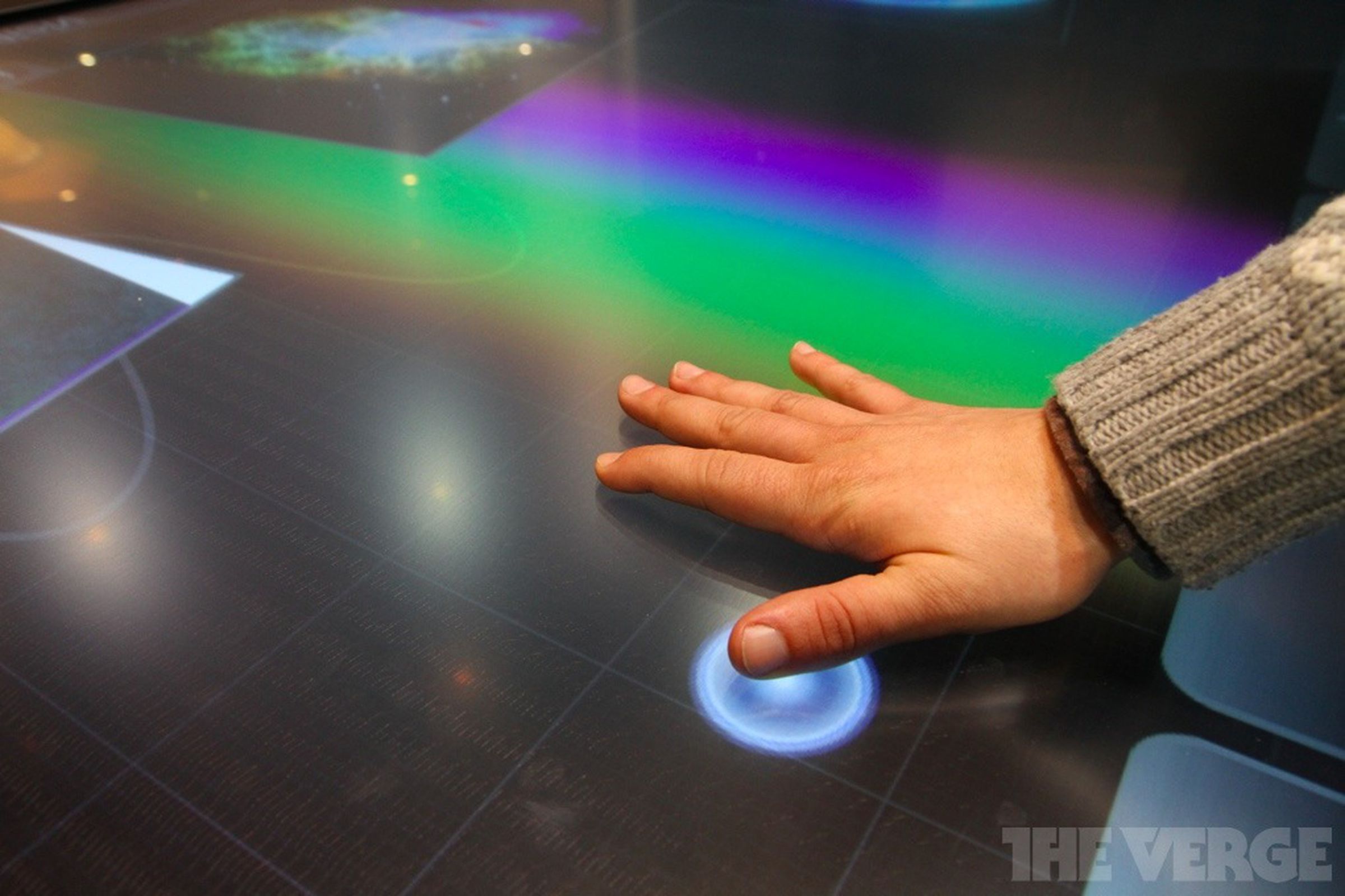 3M 84-inch multitouch table
