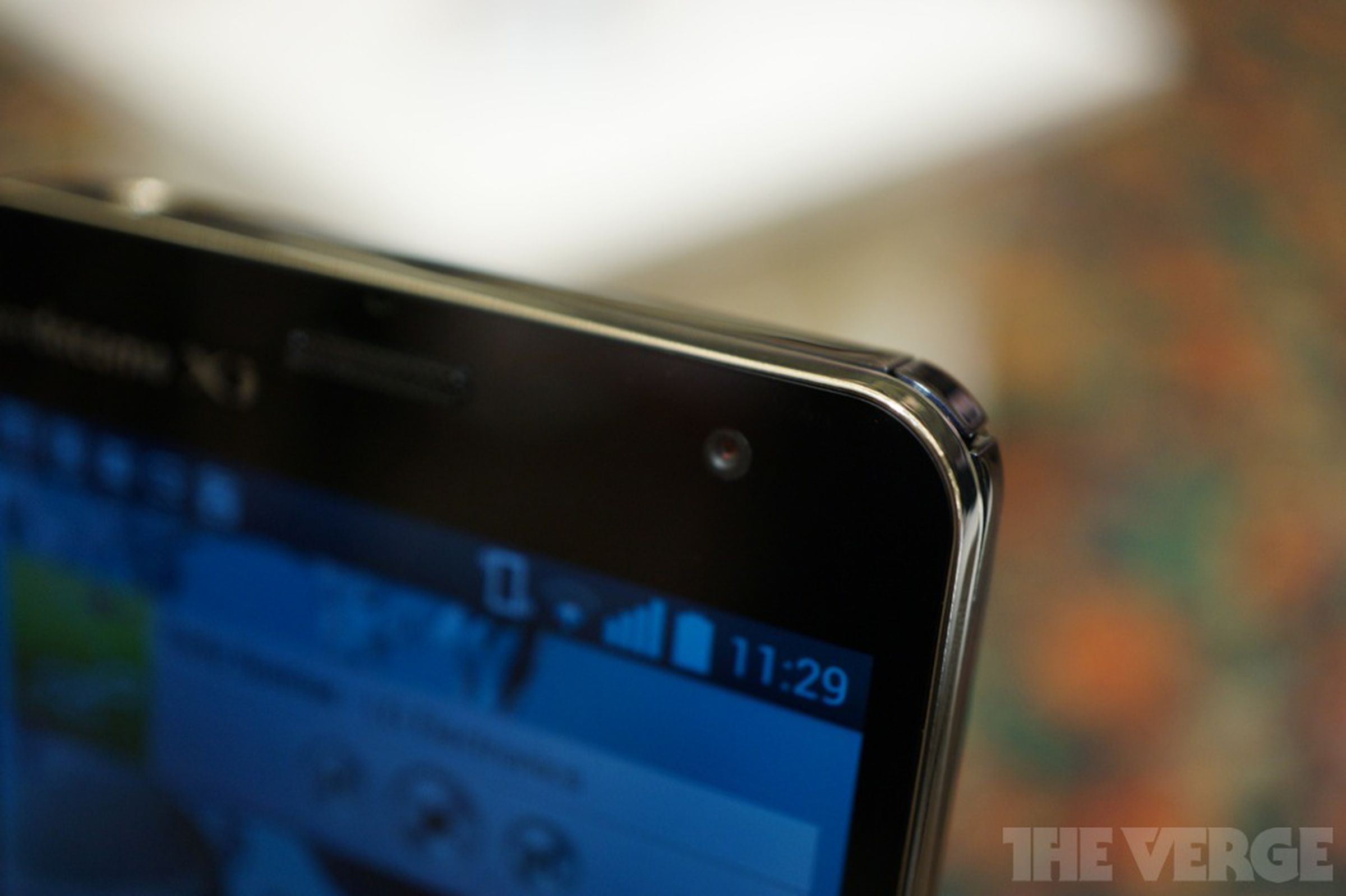 LG Optimus G Pro hands-on photos