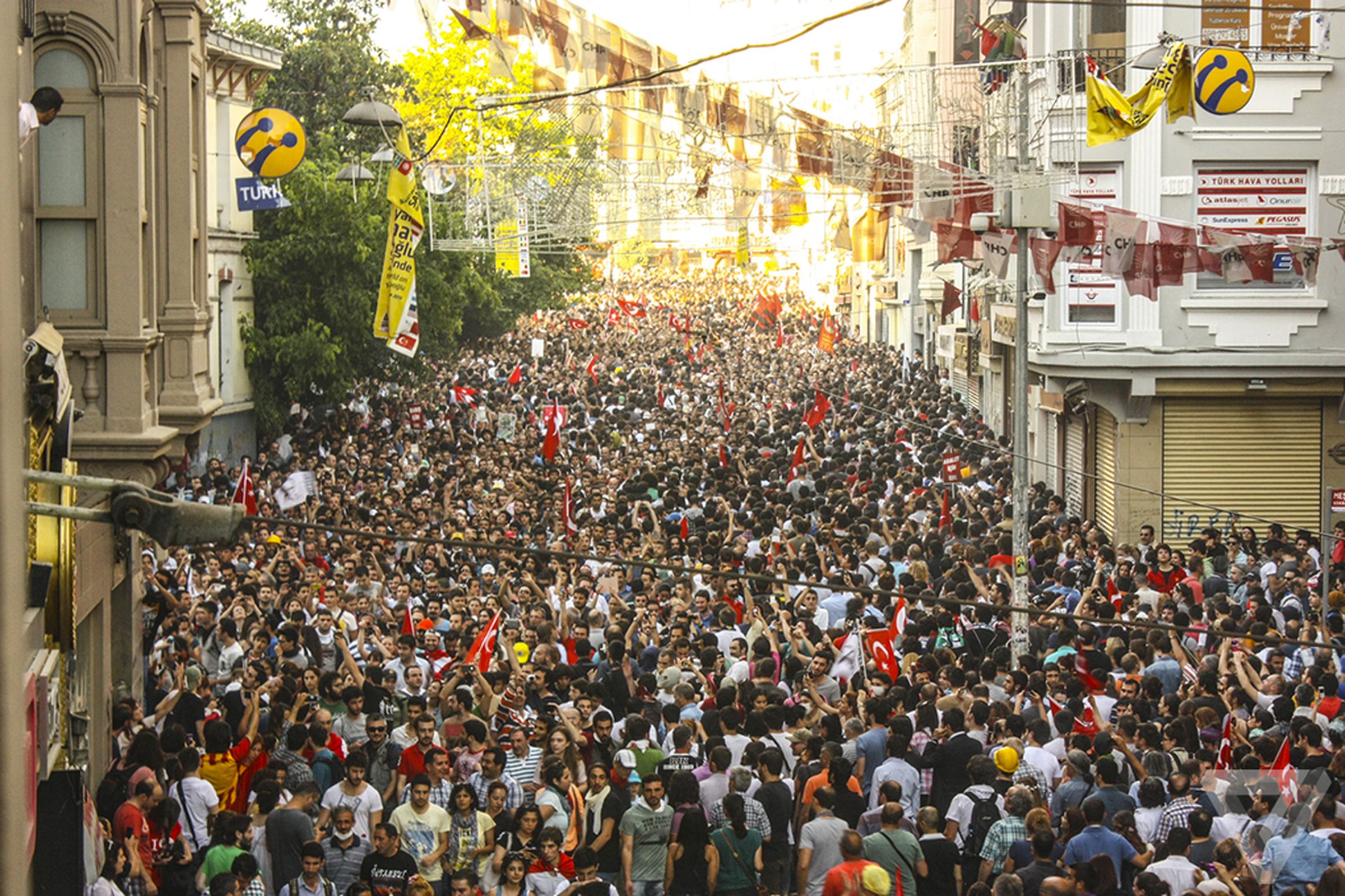 Protests rage across Istanbul