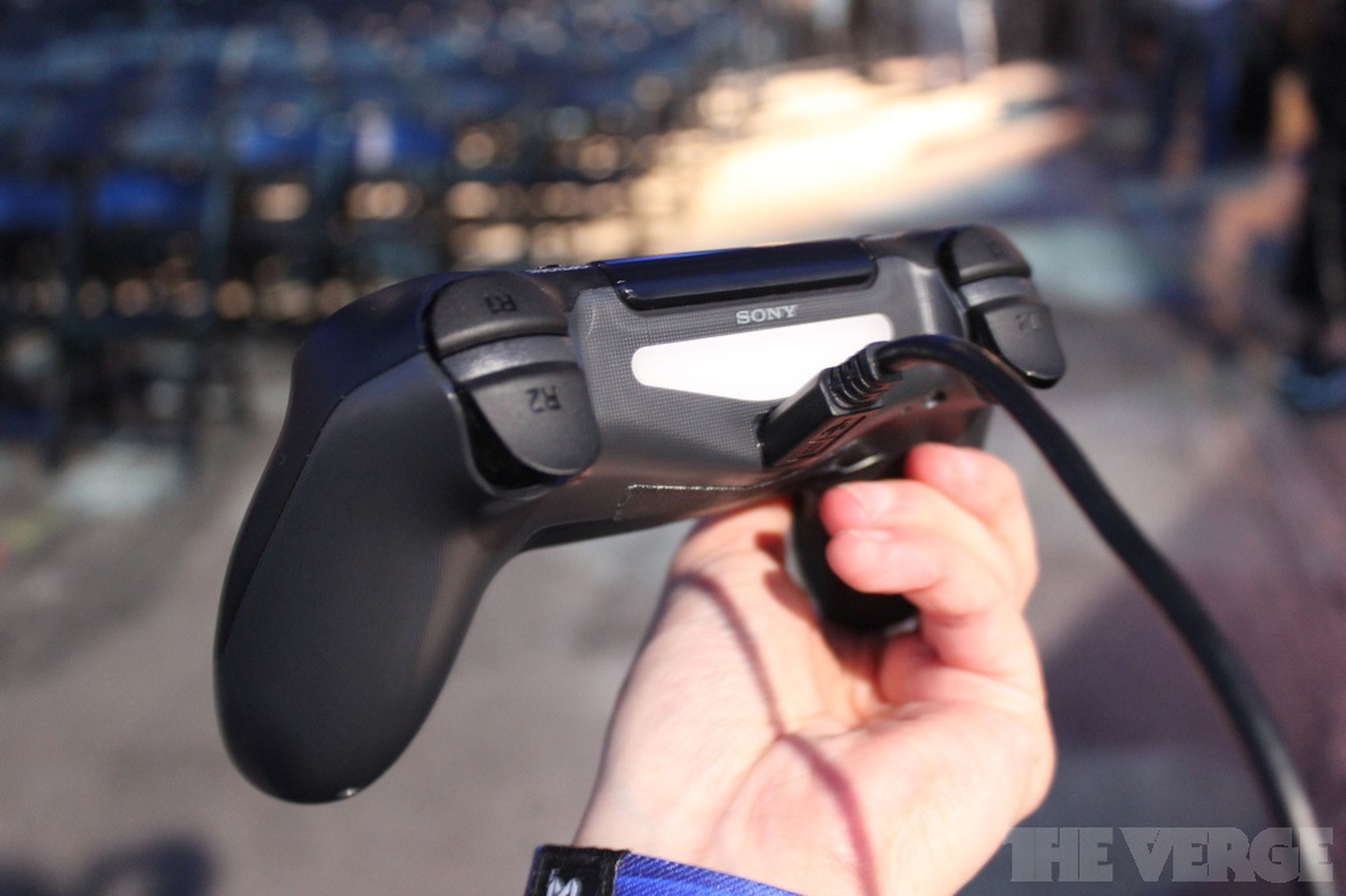 Sony PlayStation 4 controller hands-on images