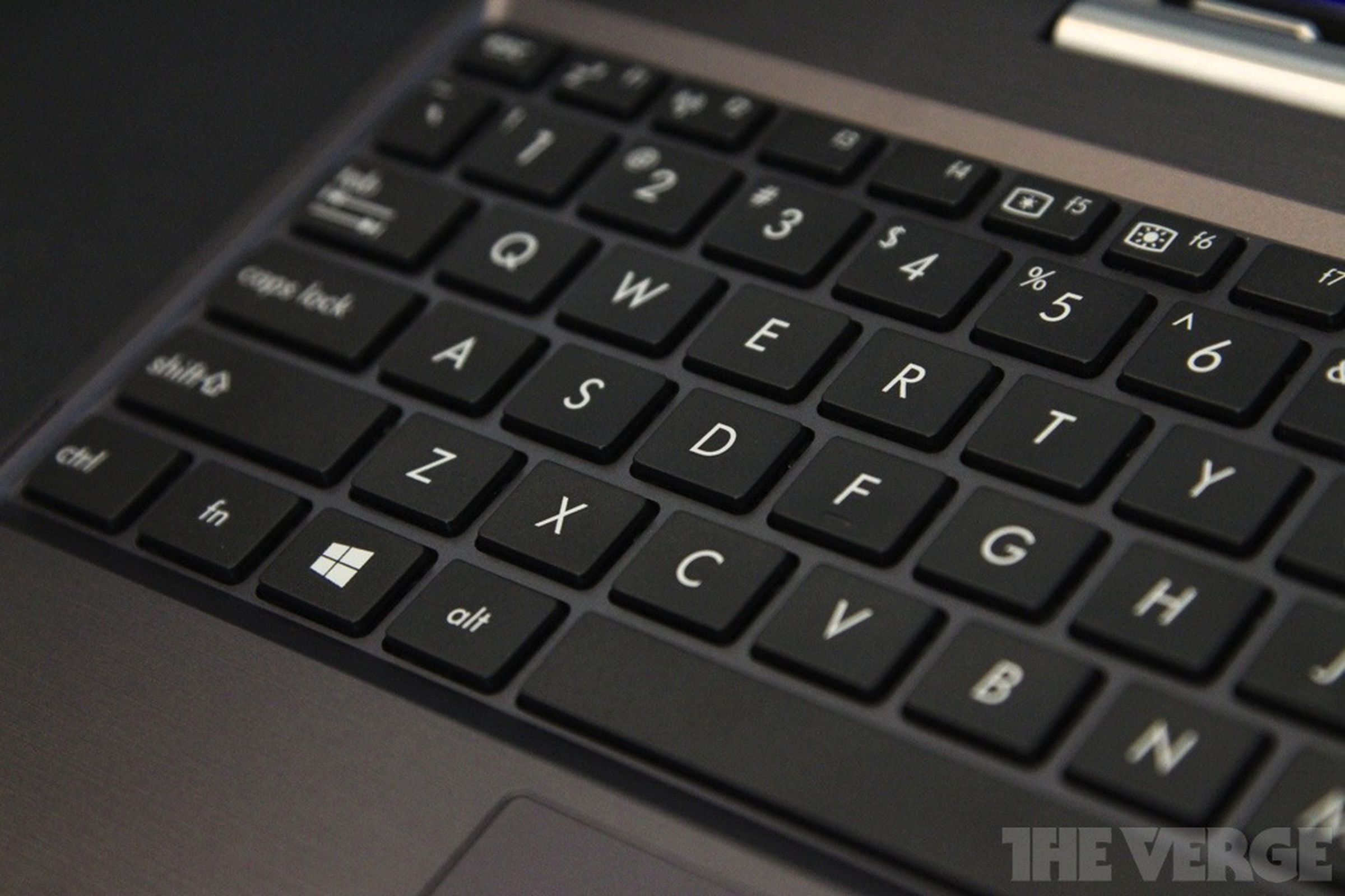 Asus Transformer Book T100 hands-on pictures