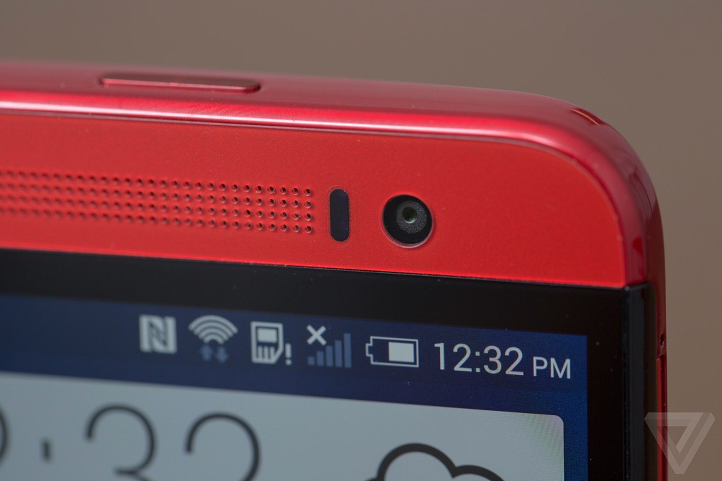 HTC One E8 hands-on photos