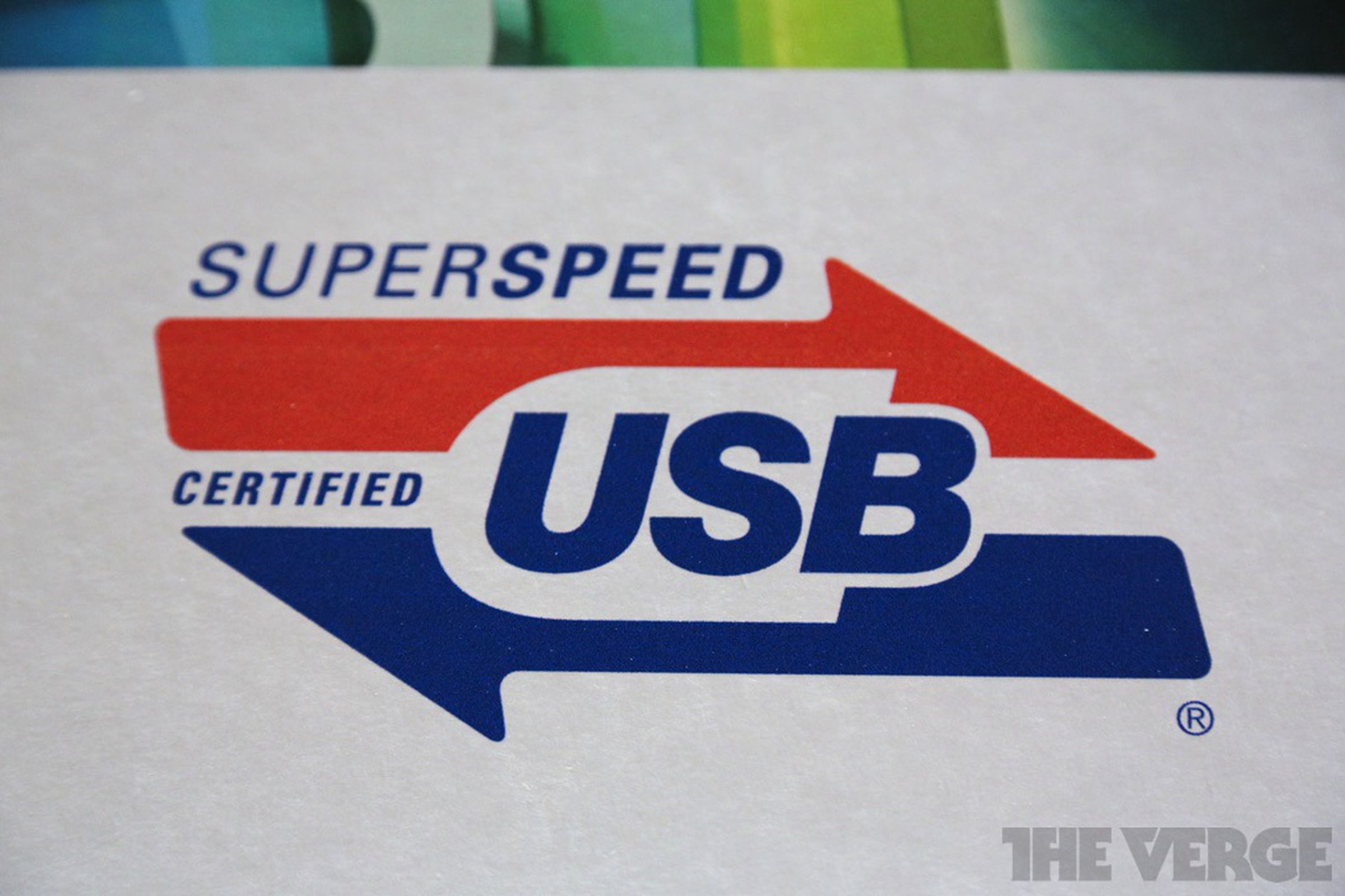 USB 3 SuperSpeed logo.