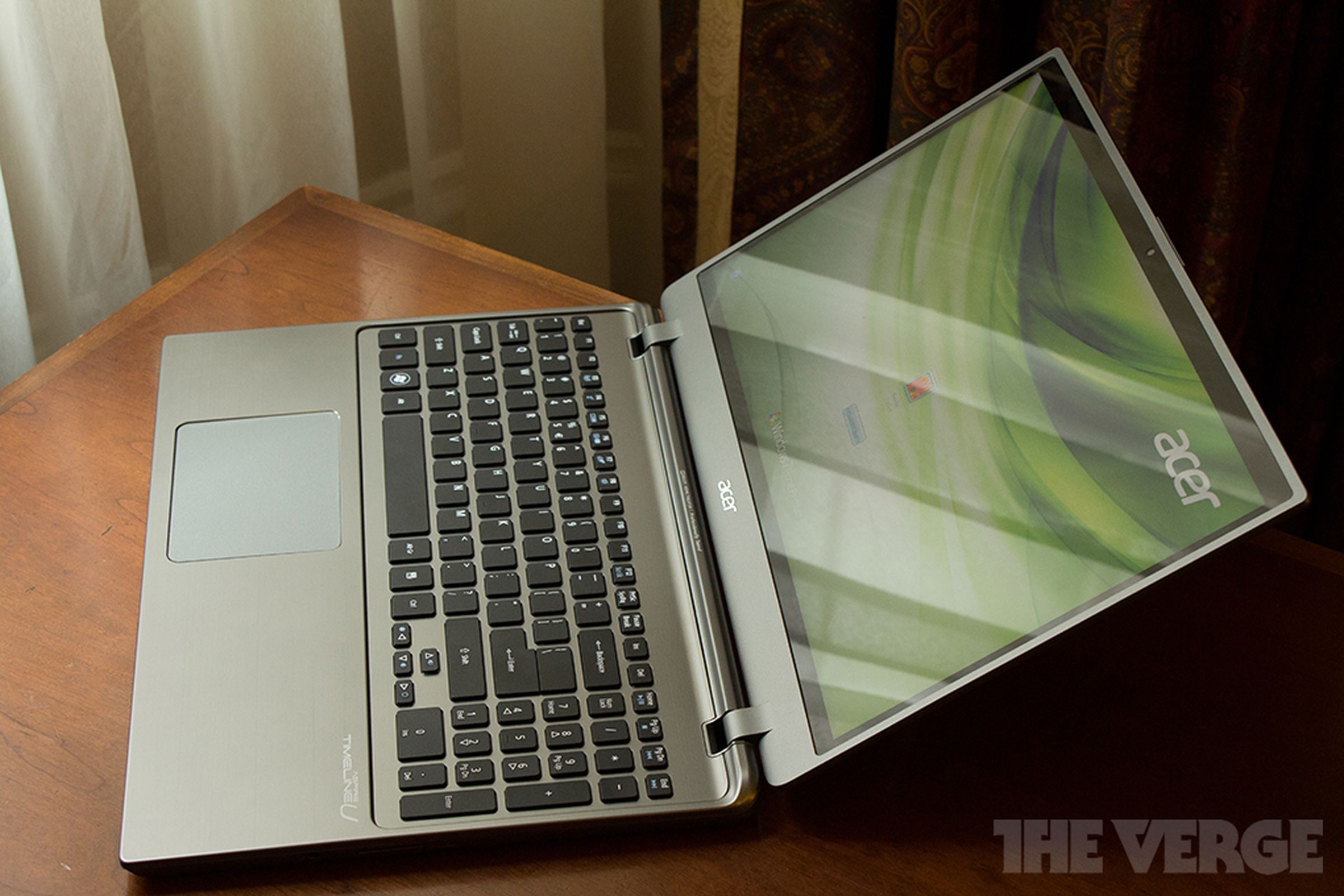 Gallery Photo: Acer Aspire Timeline Ultra M5 hands-on pictures