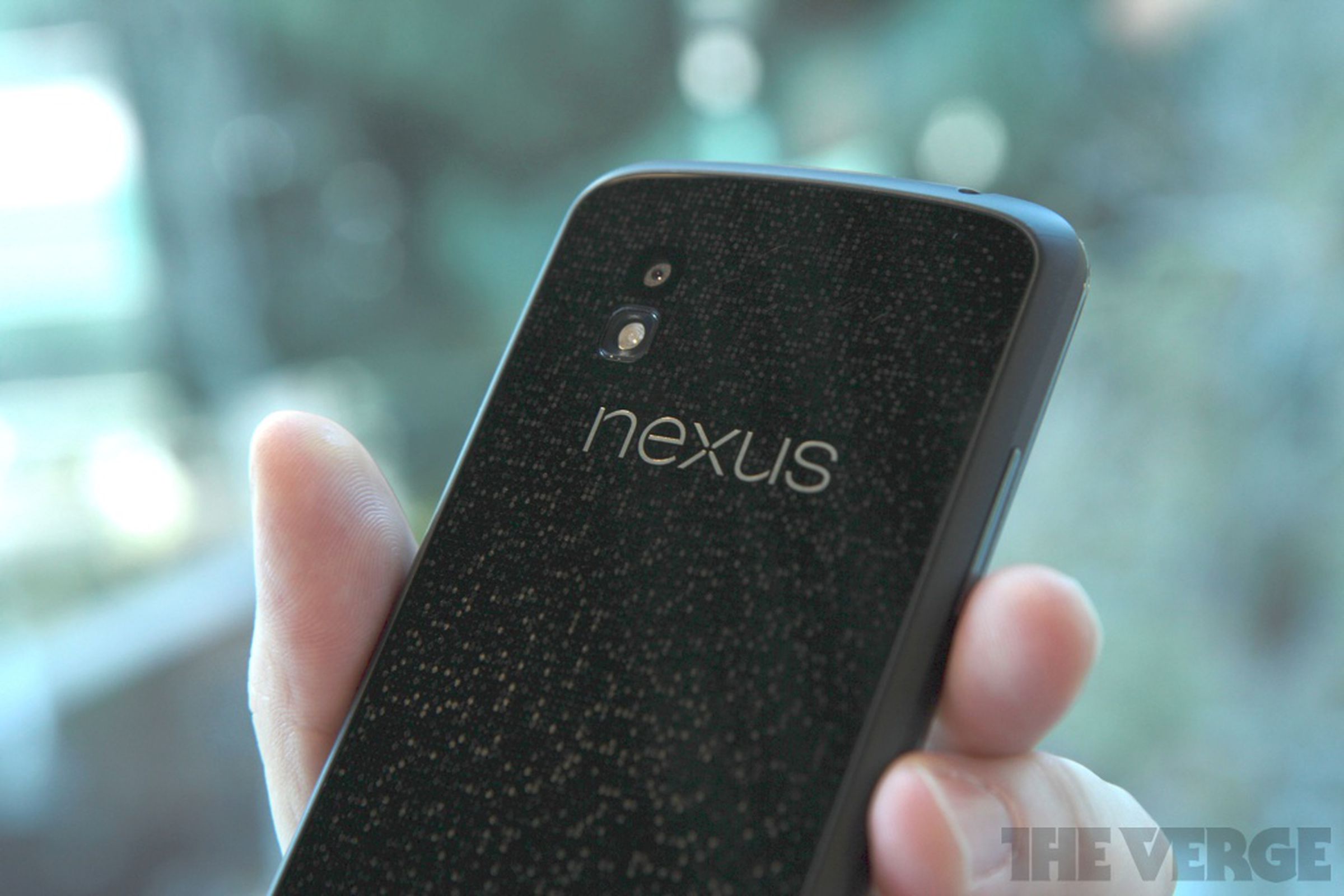 Gallery Photo: Nexus 4 hands-on photos