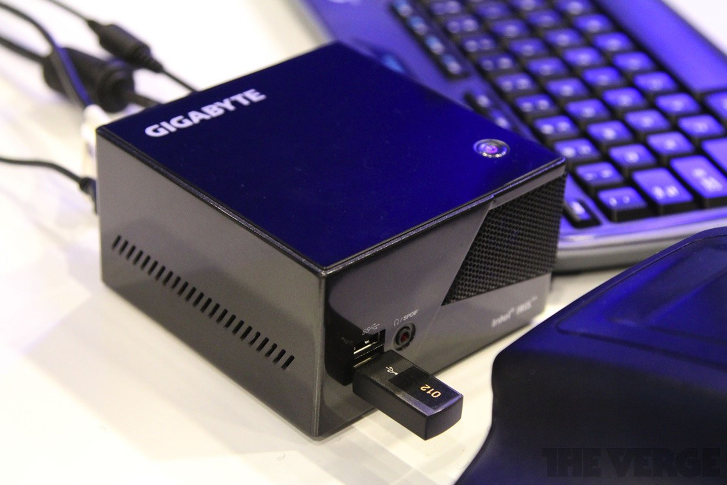 Gallery Photo: Gigabyte Brix II hands-on pictures
