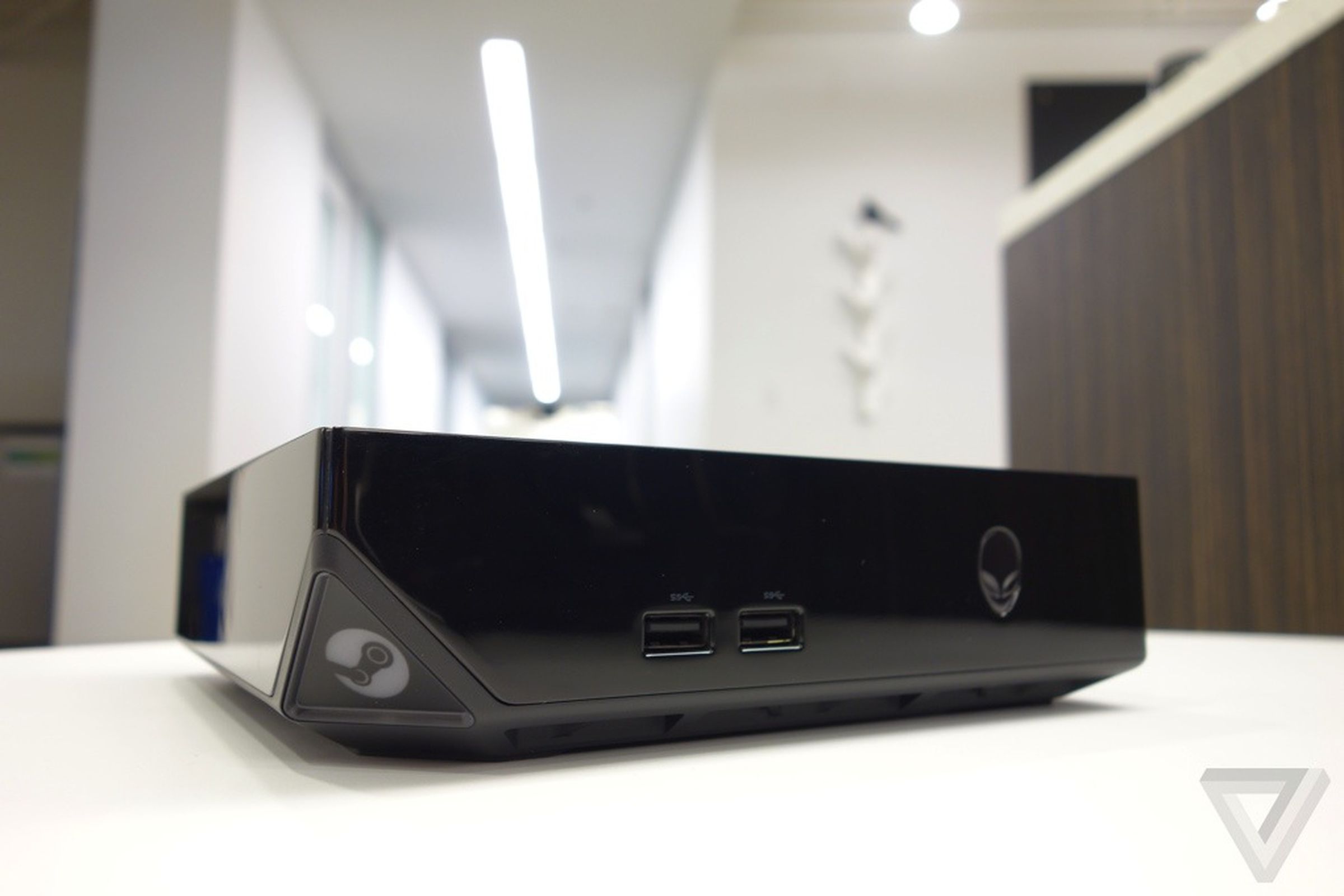 Gallery Photo: Alienware Steam Machine industrial design 