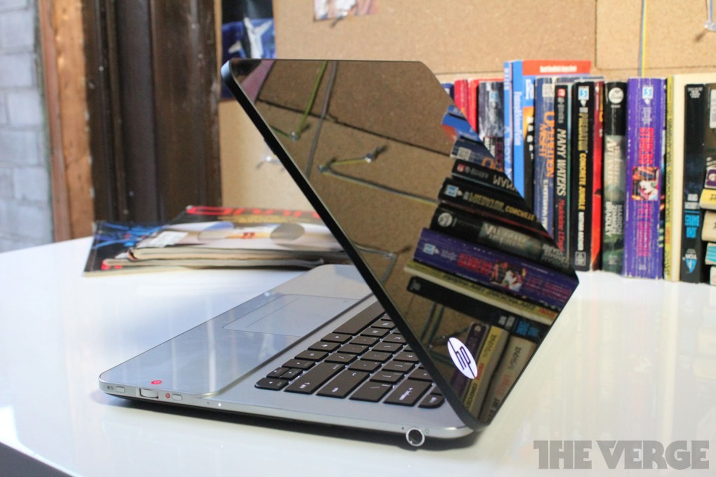 Gallery Photo: HP Envy 14 Spectre hands-on pictures 
