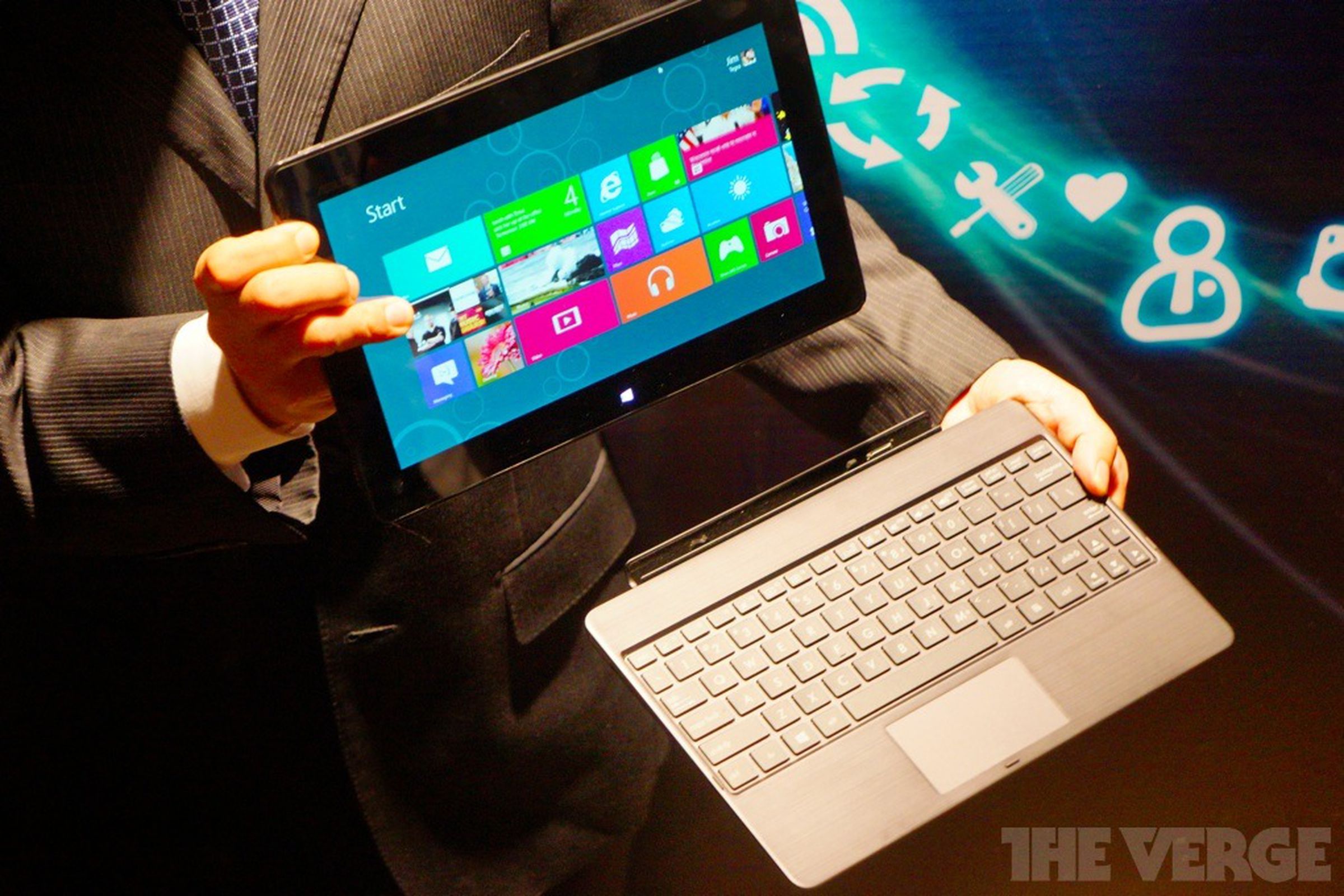 Gallery Photo: Asus Tablet 600 pictures
