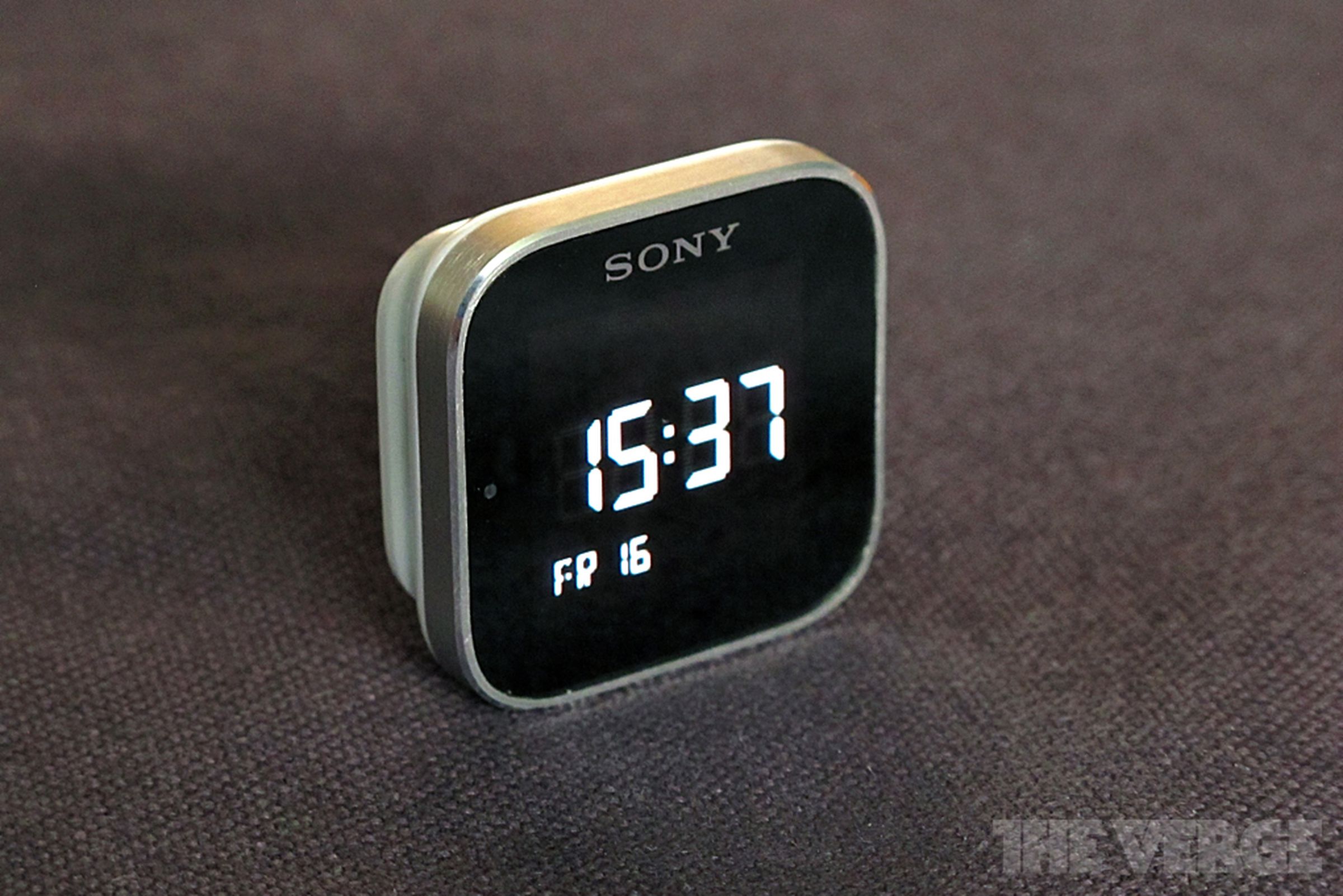 Sony SmartWatch review images