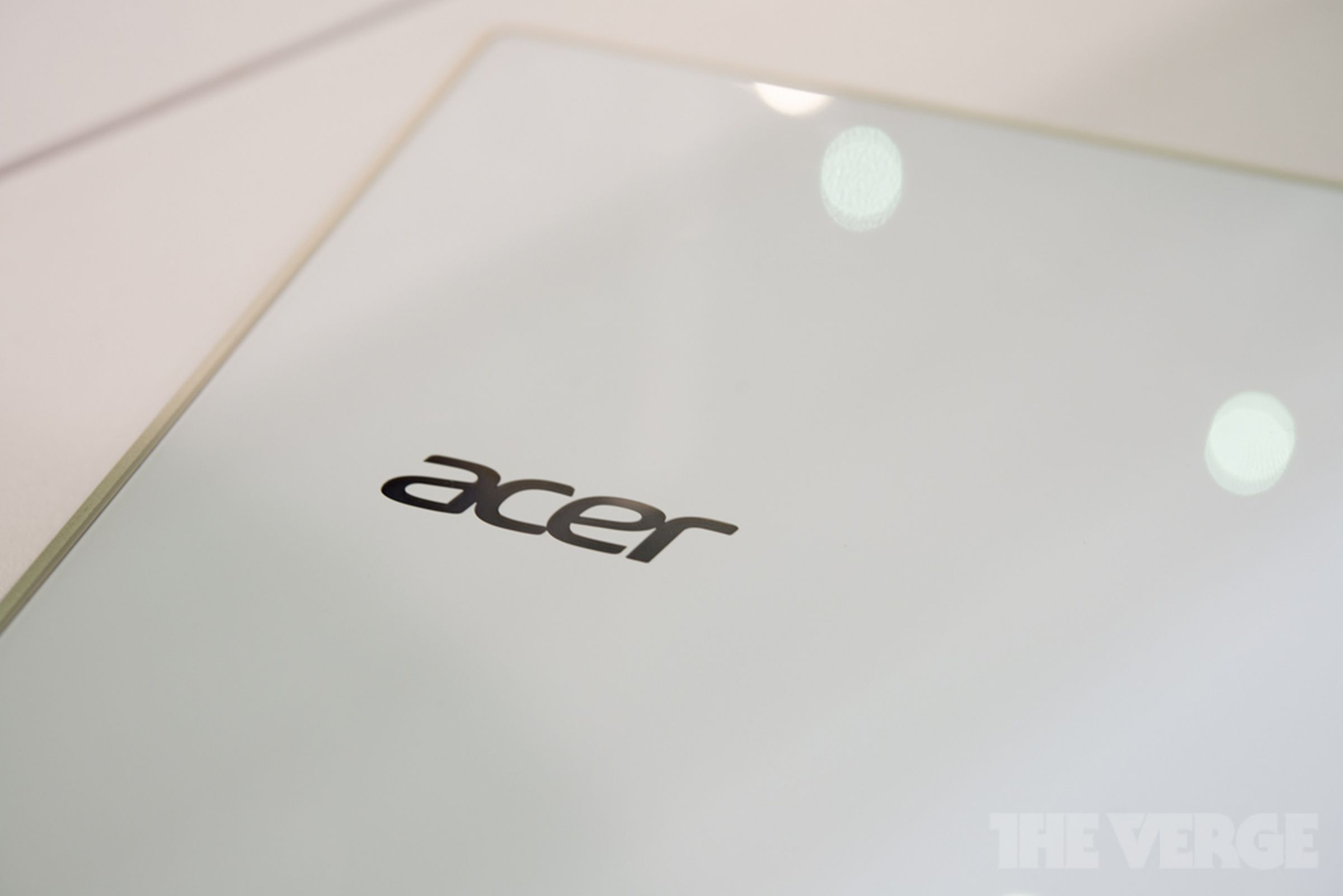 Acer Aspire S7 hands-on pictures