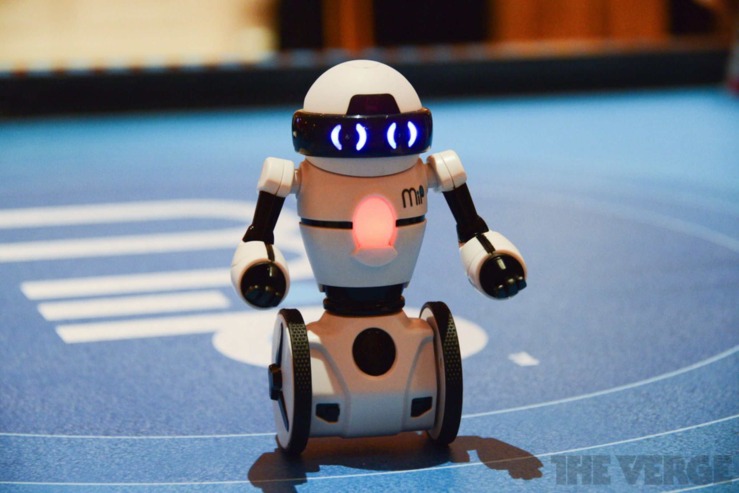 MiP robot hands-on photos