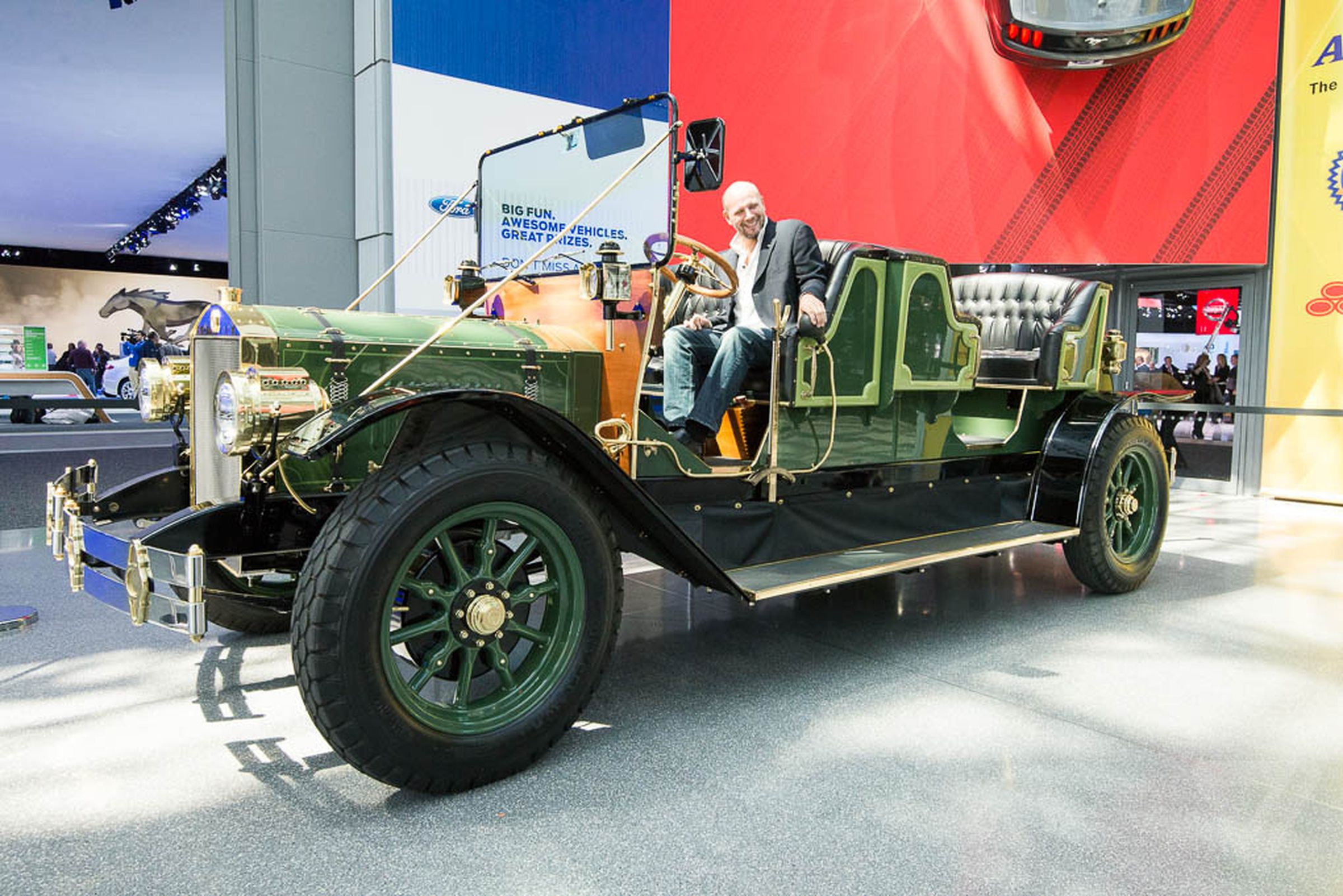 Electric-powered Horseless eCarriage pictures