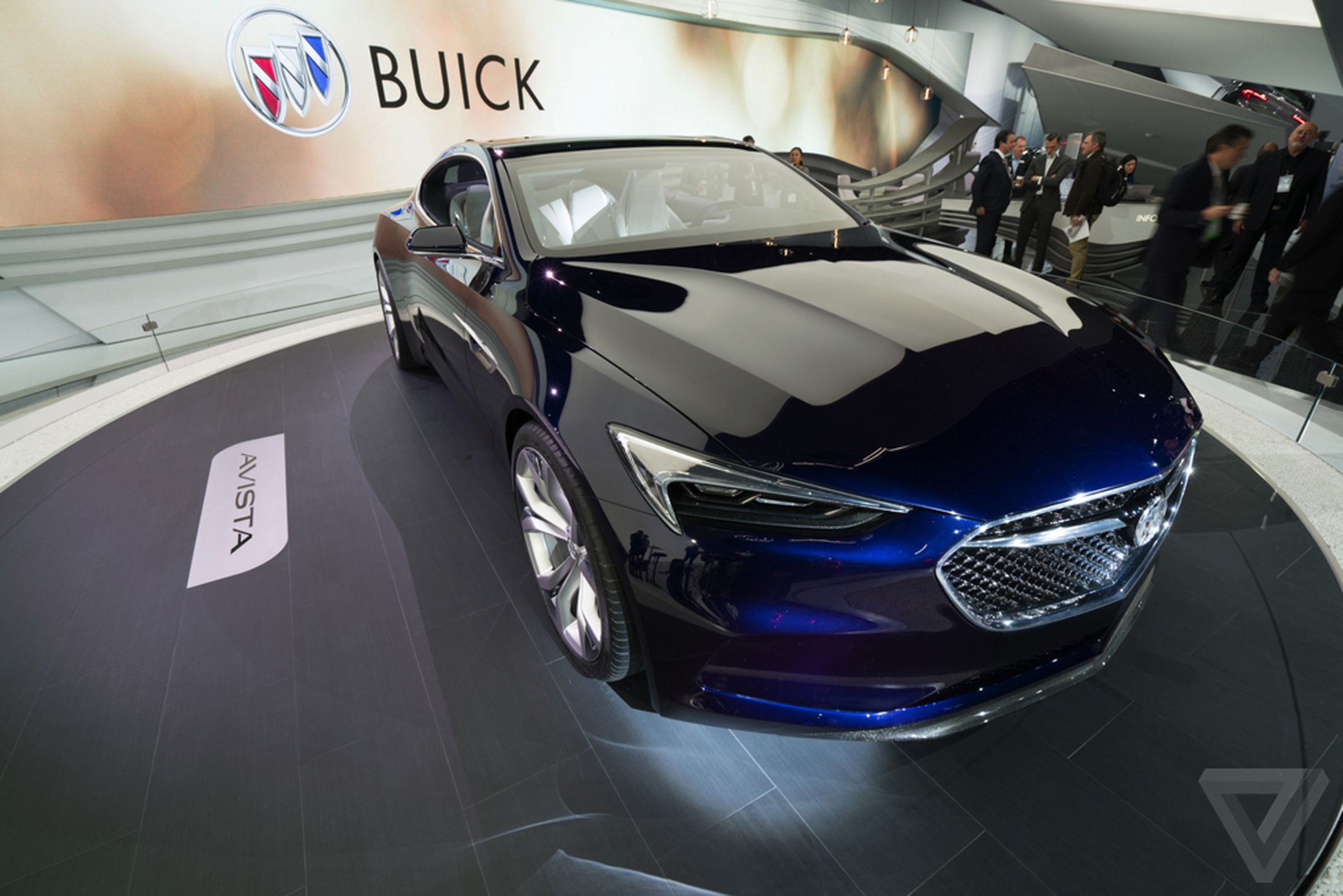 Buick Avista photos at the Detroit Auto Show