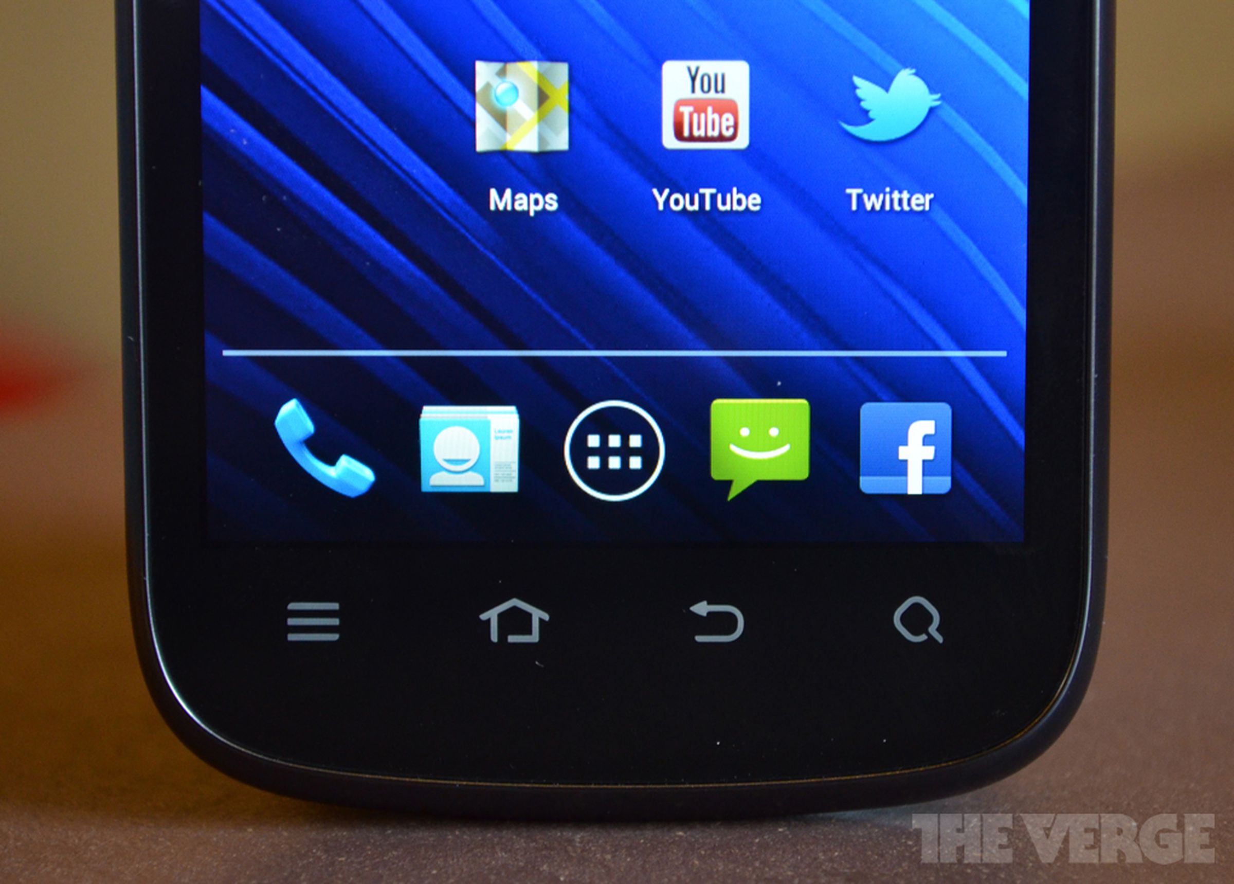 ZTE Grand X hands-on pictures