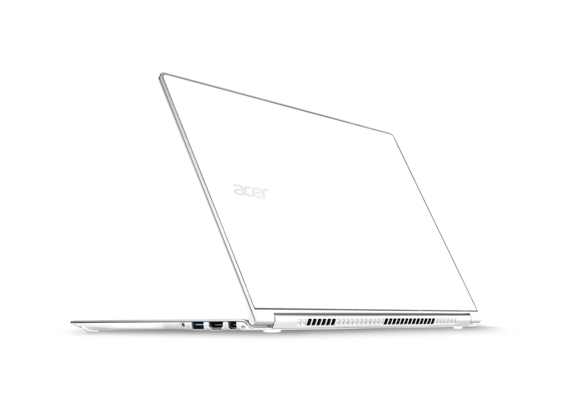 Acer Aspire S7, Aspire S3, and Z3 images