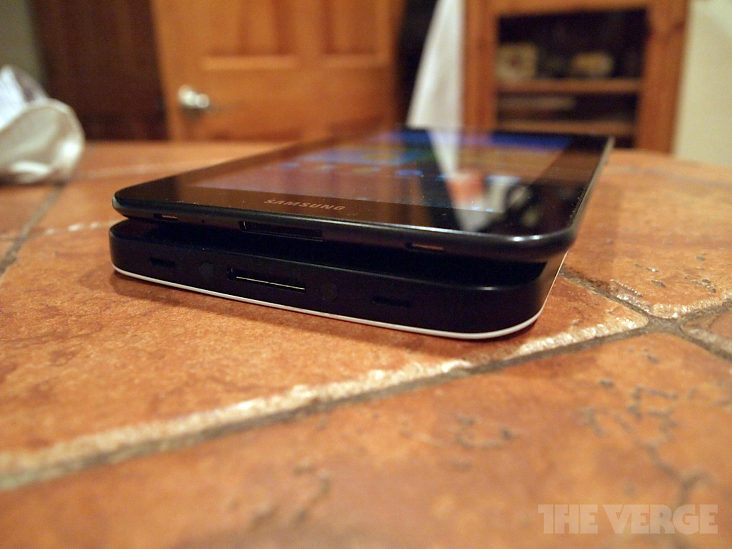 Samsung Galaxy Tab 7.0 Plus Review photos