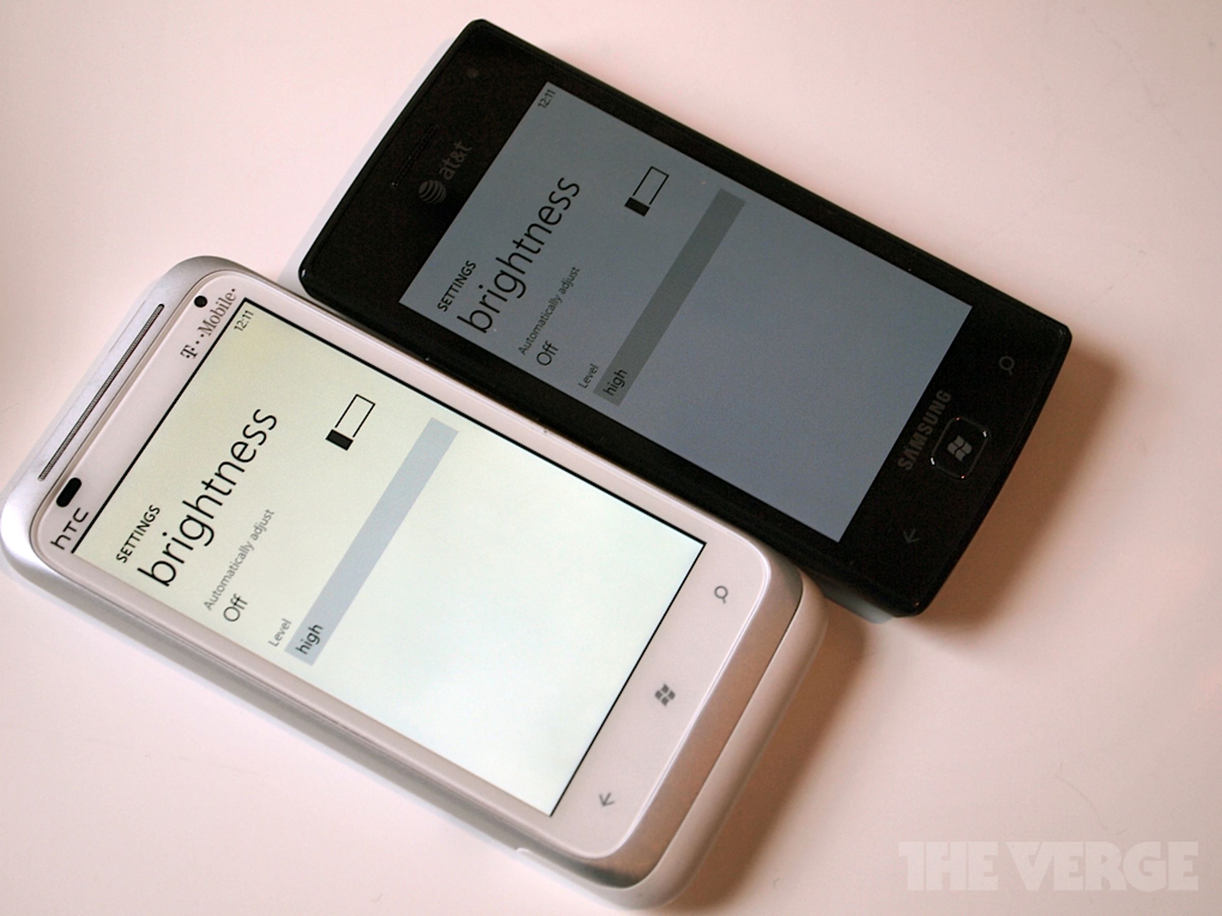 HTC Radar 4G vs. Samsung Focus Flash