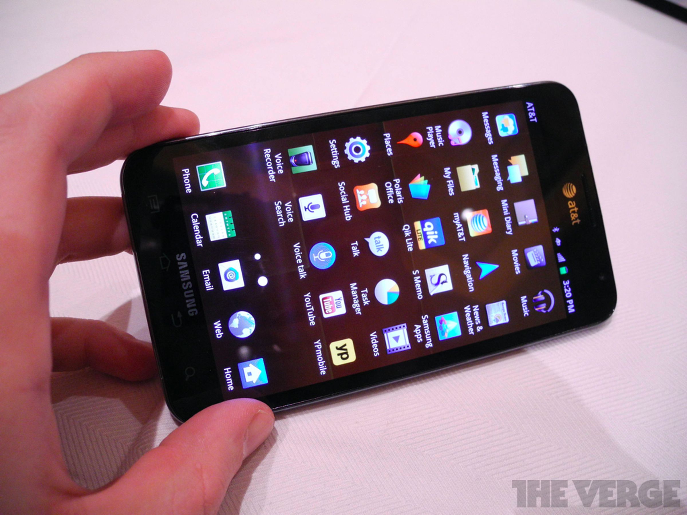 Samsung Galaxy Note for AT&T hands-on photos