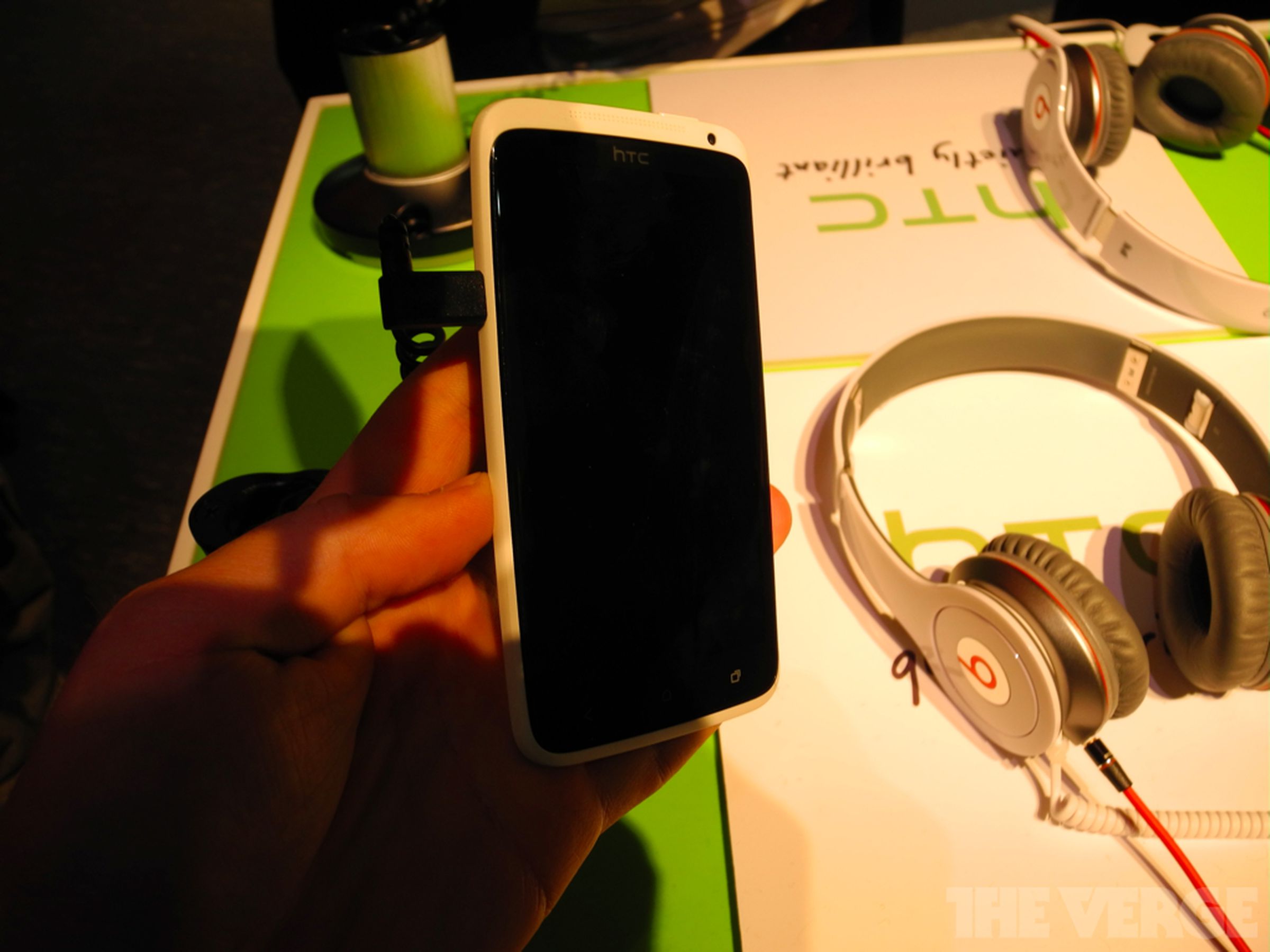 HTC One X first hands-on